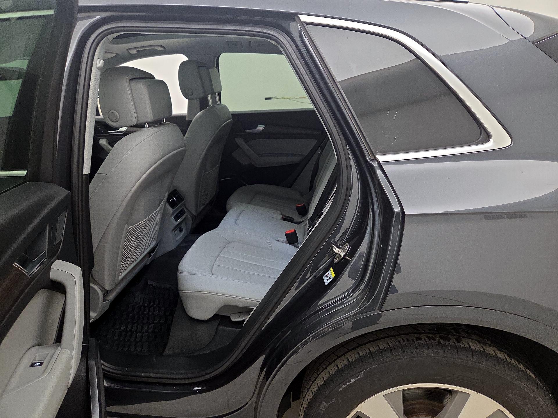 Thumbnail: 2023 Audi Q5 - 20