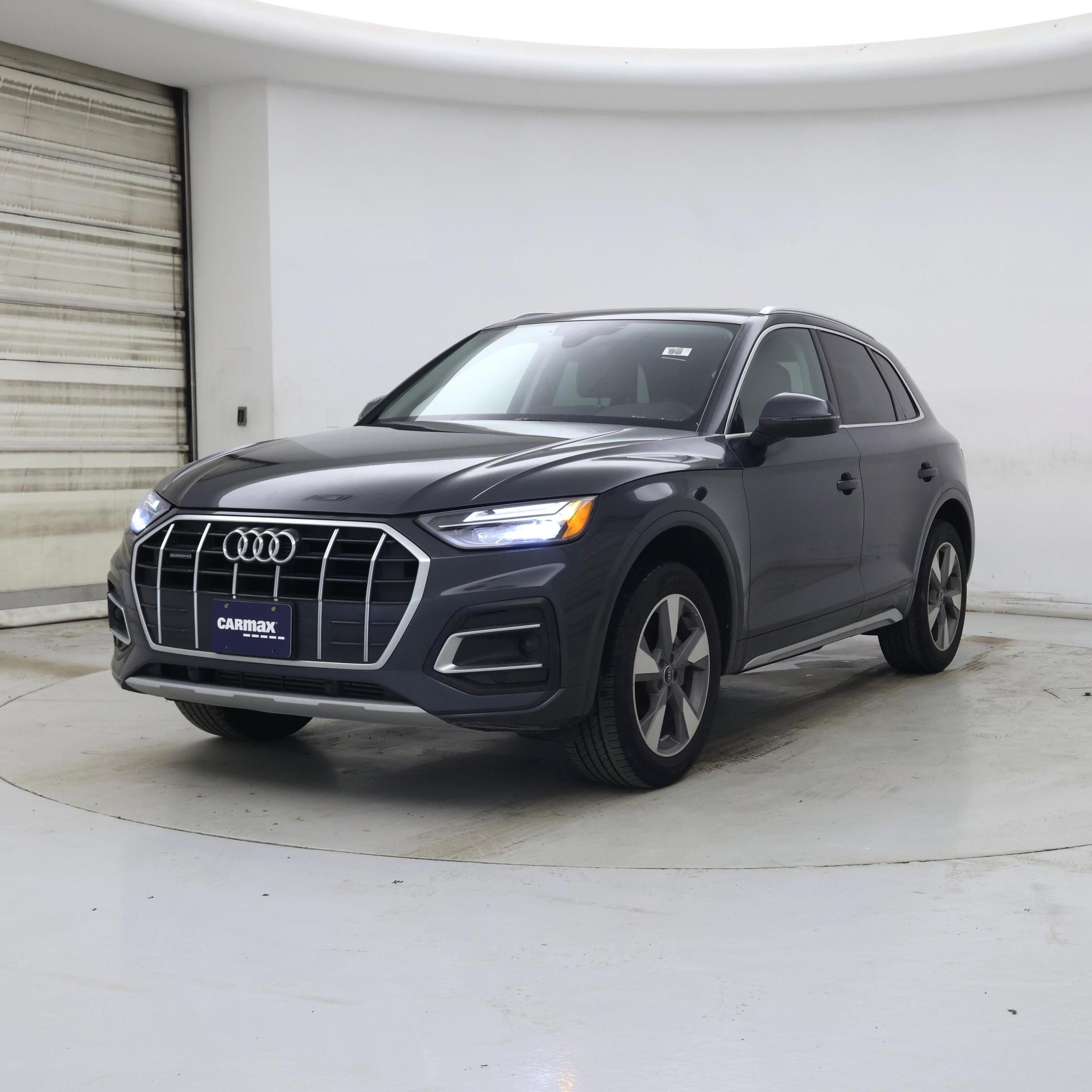 Thumbnail: 2023 Audi Q5 - 4