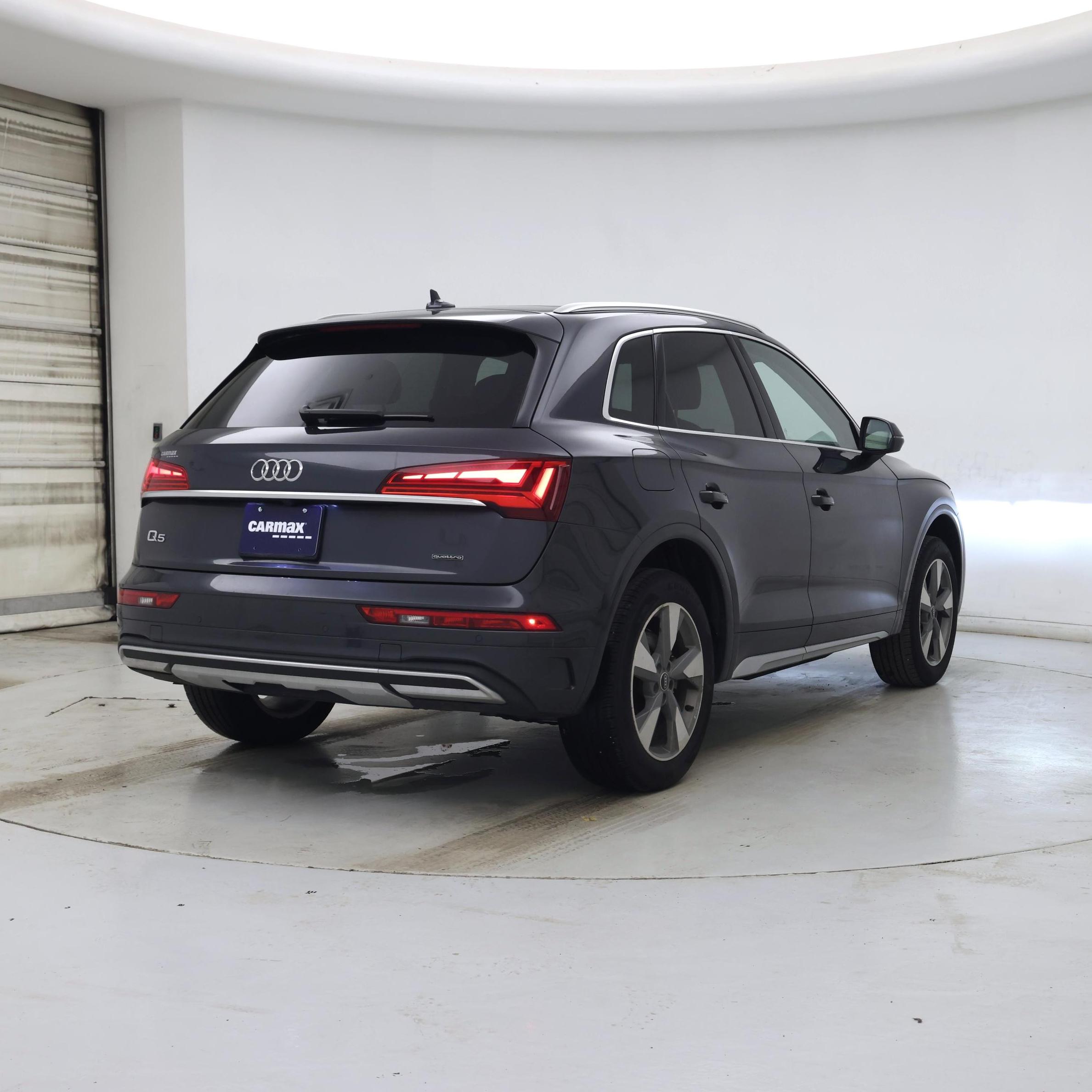 Thumbnail: 2023 Audi Q5 - 8