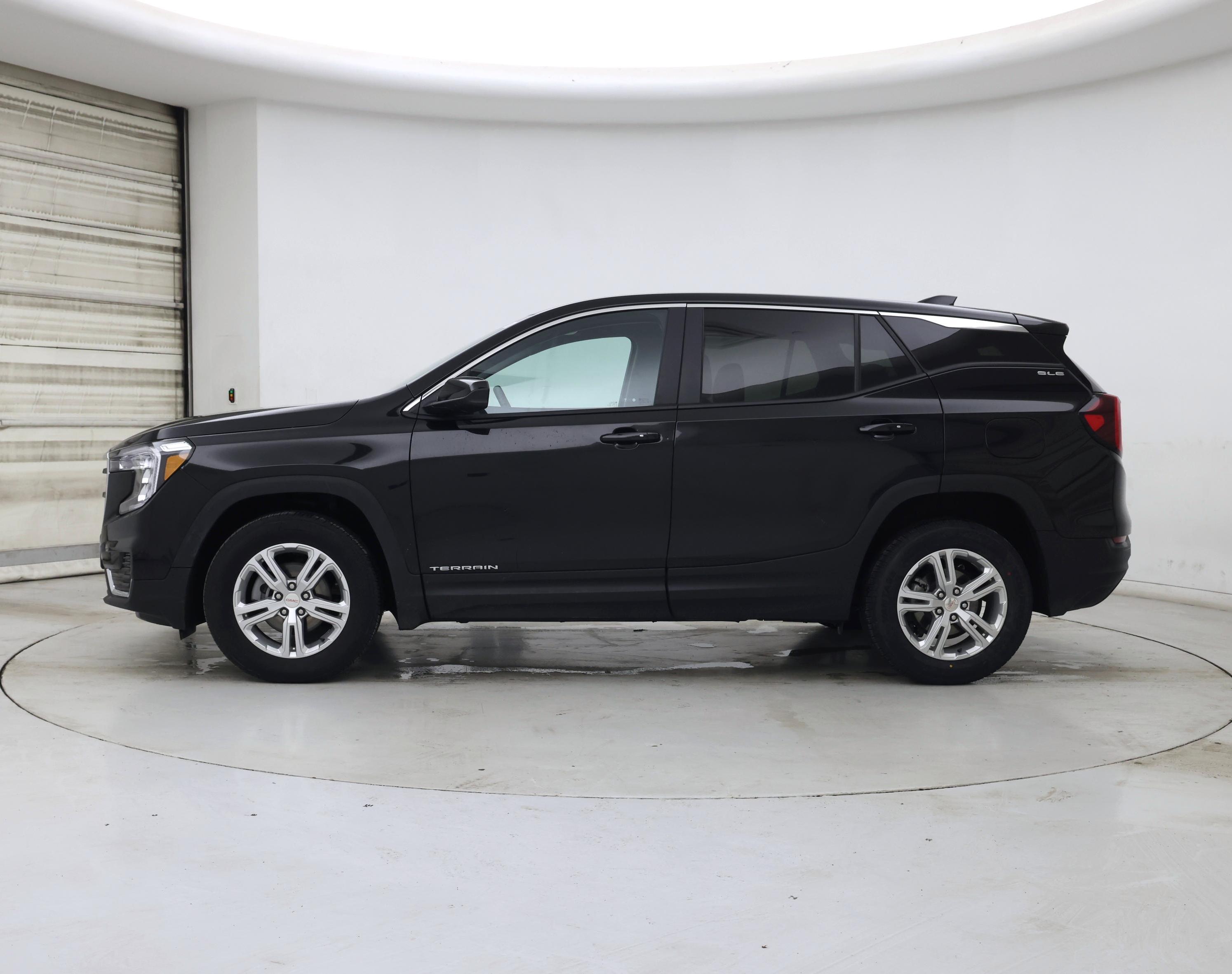 Thumbnail: 2024 GMC Terrain - 3