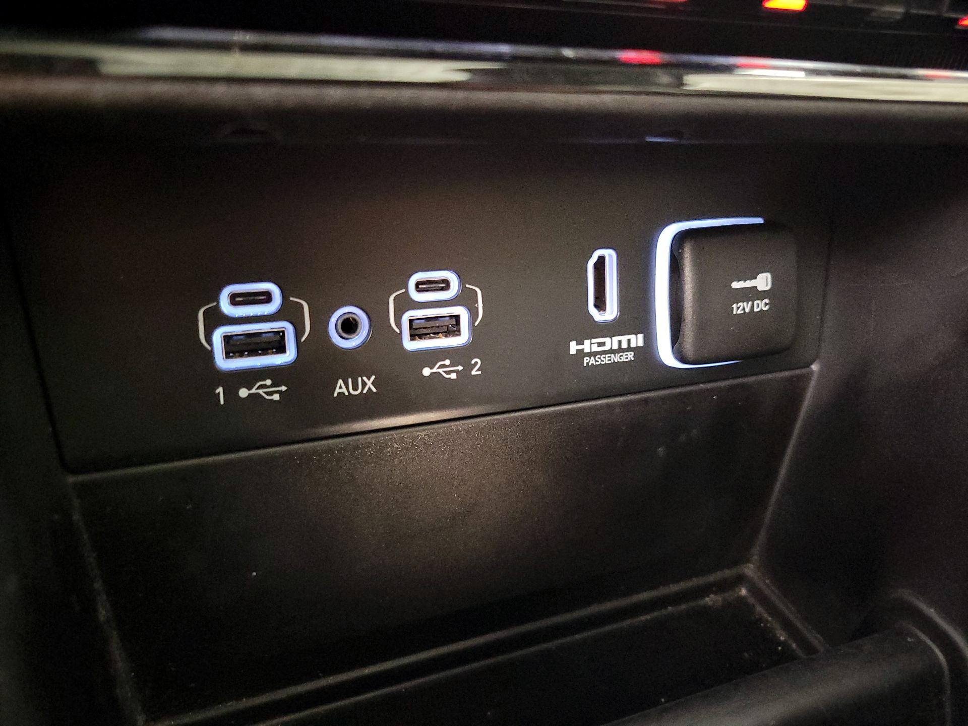 Thumbnail: 2023 Jeep Grand Cherokee - 18