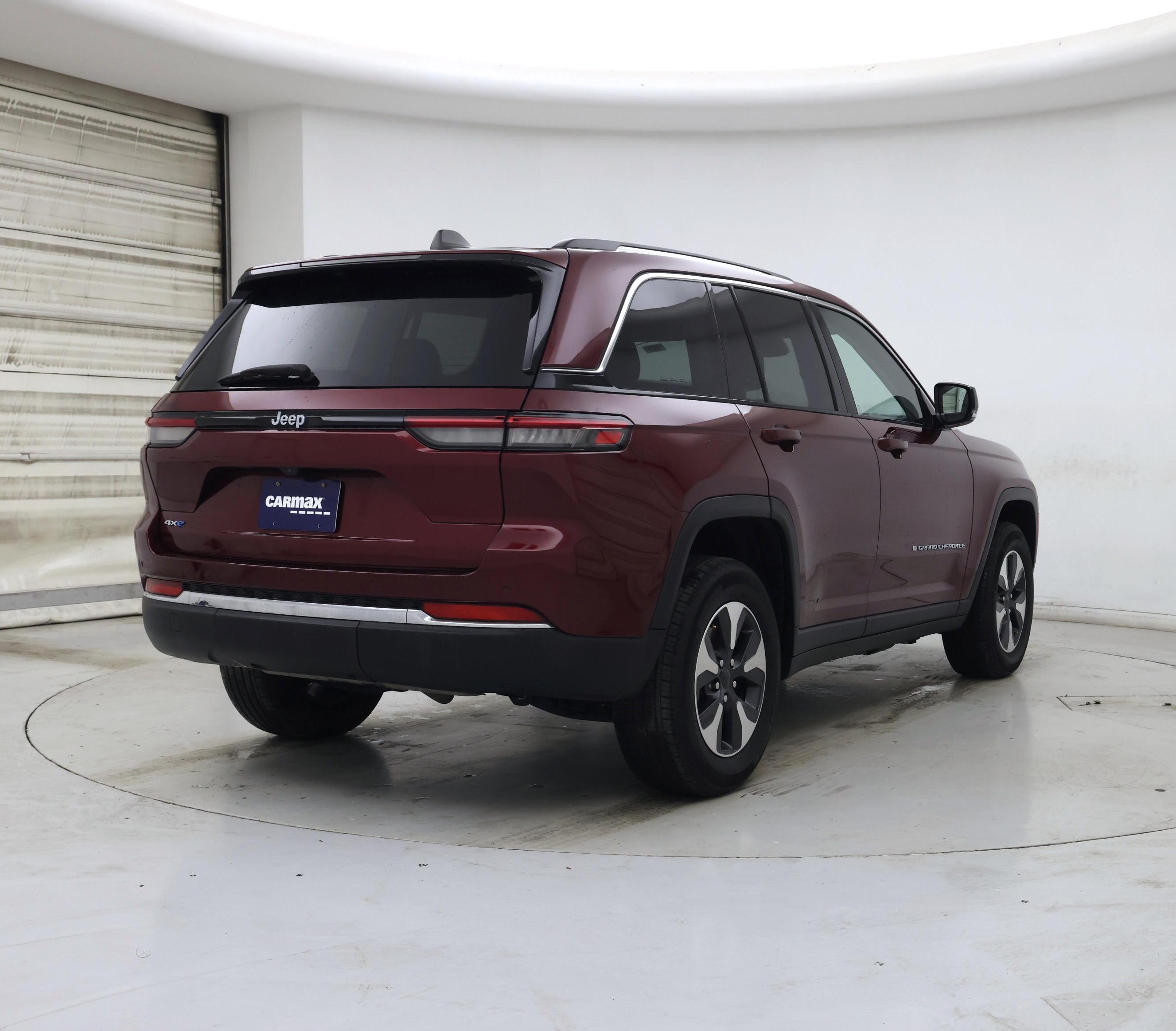Thumbnail: 2023 Jeep Grand Cherokee - 8