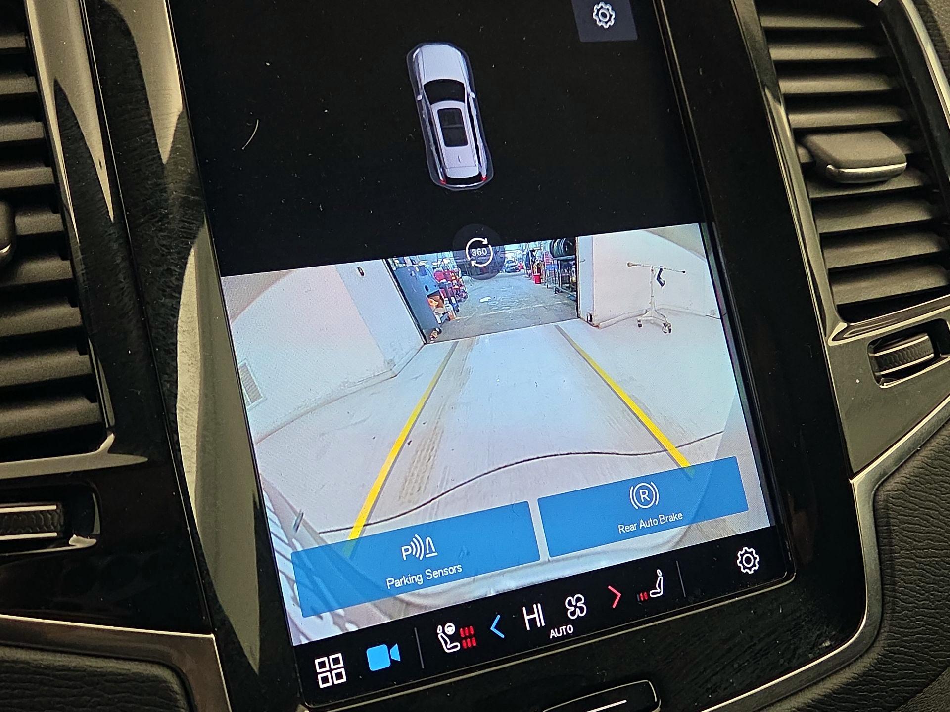 Thumbnail: 2023 Volvo XC90 - 15