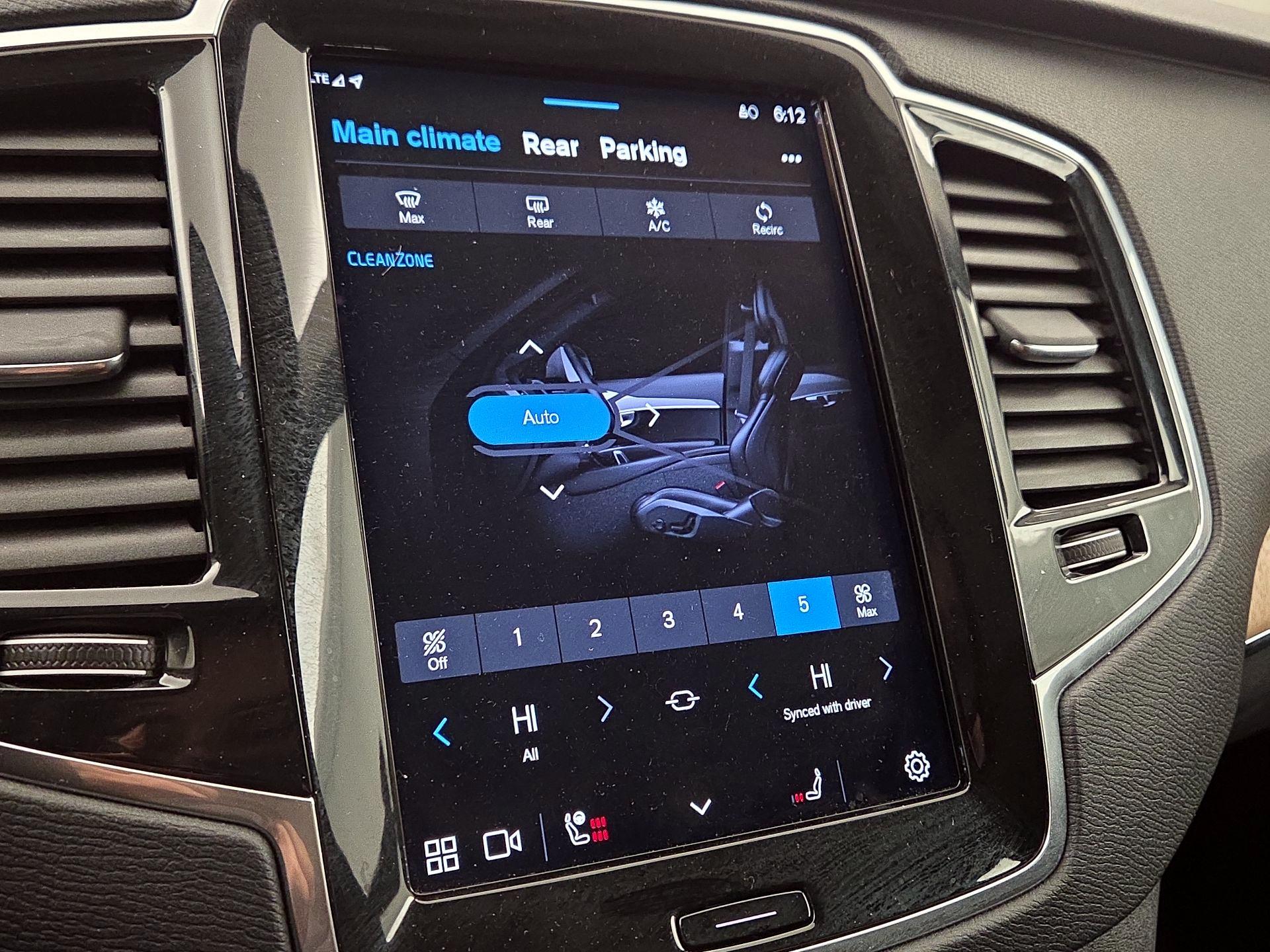 Thumbnail: 2023 Volvo XC90 - 17