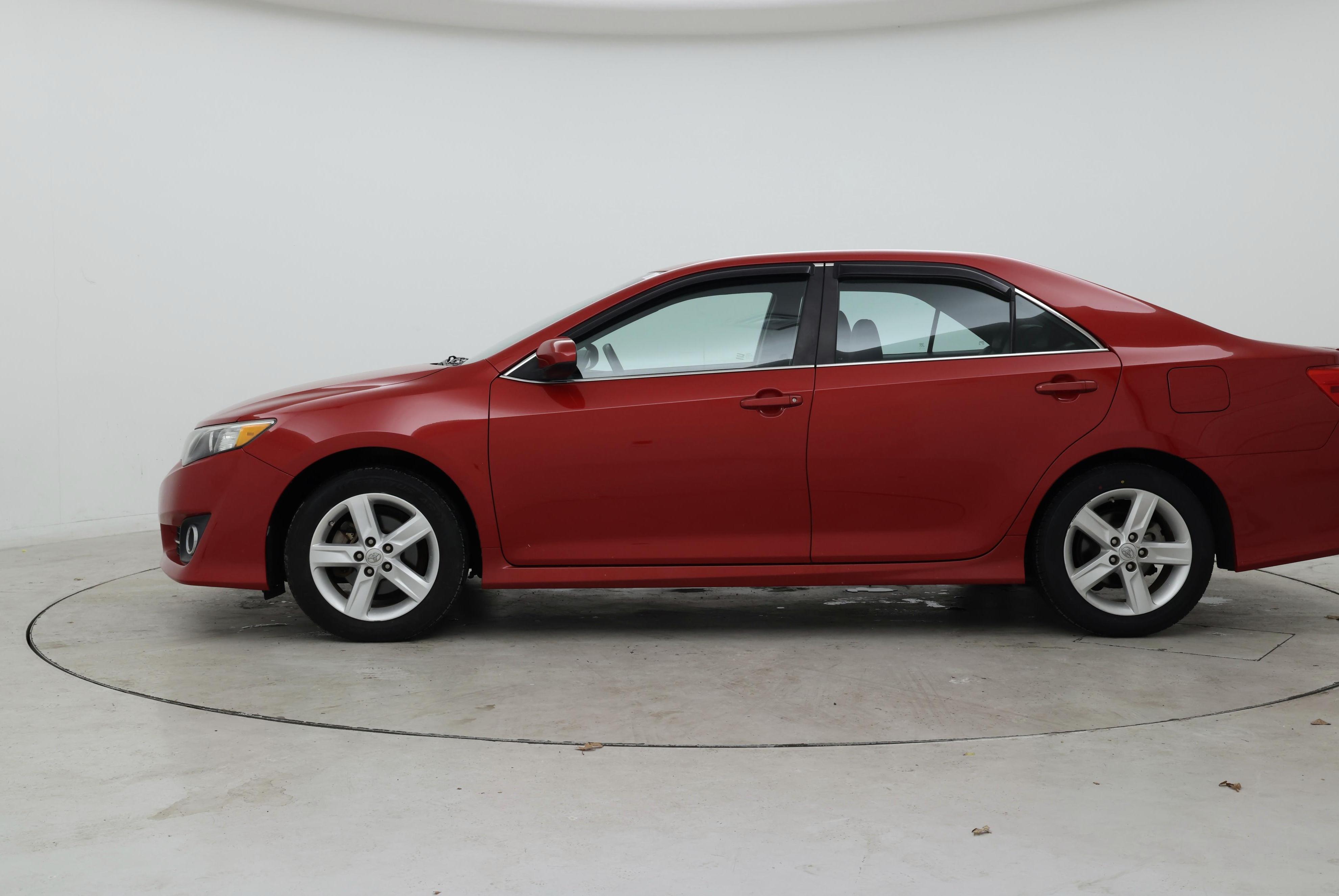 Thumbnail: 2014 Toyota Camry - 3