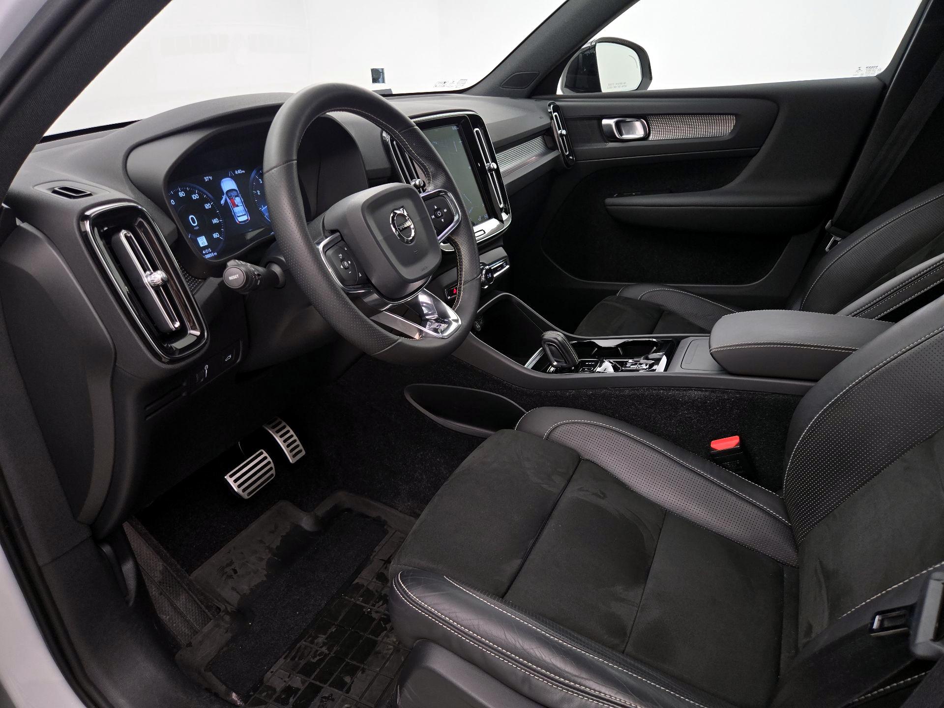 Thumbnail: 2019 Volvo XC40 - 11