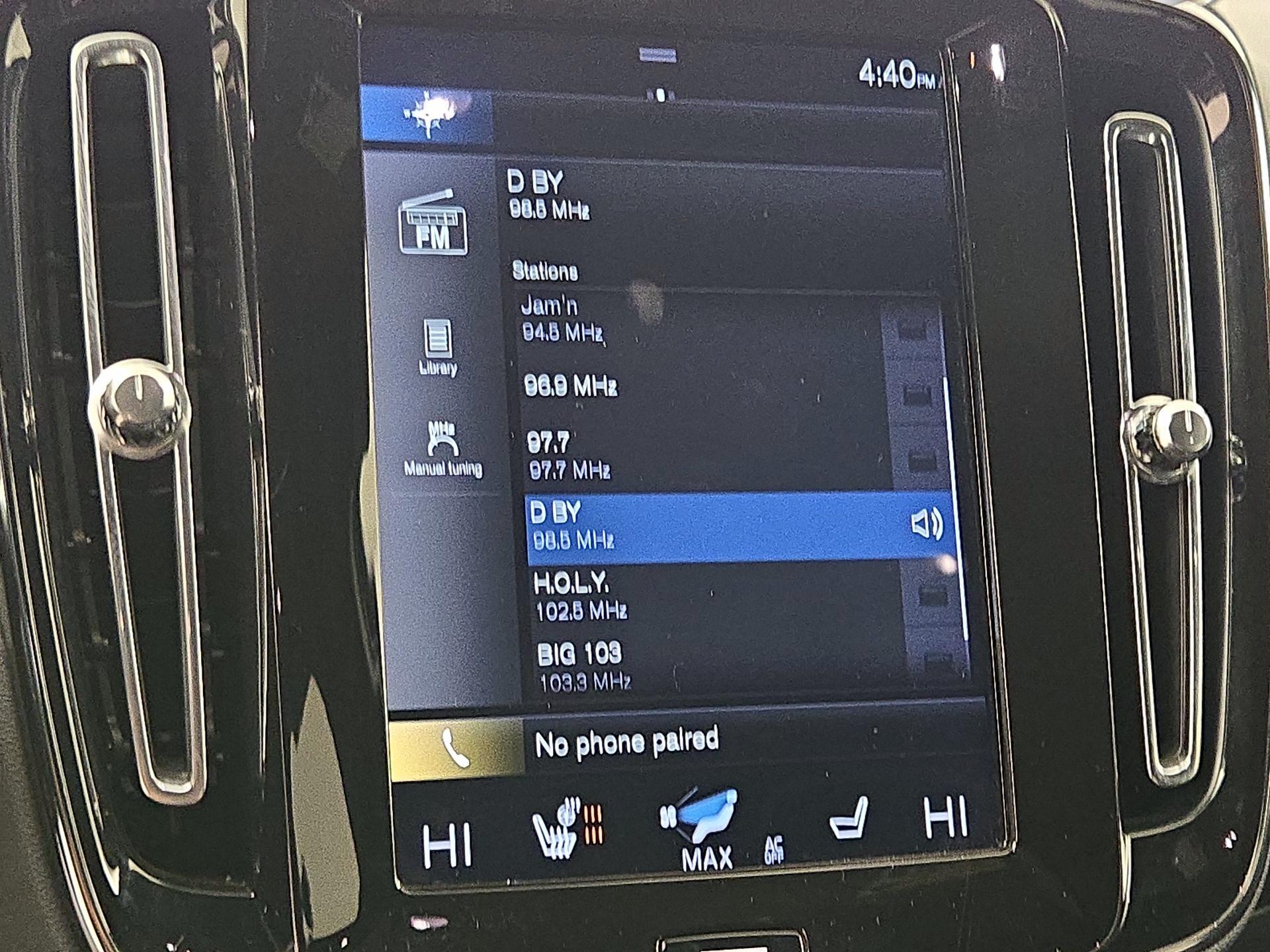 Thumbnail: 2019 Volvo XC40 - 16