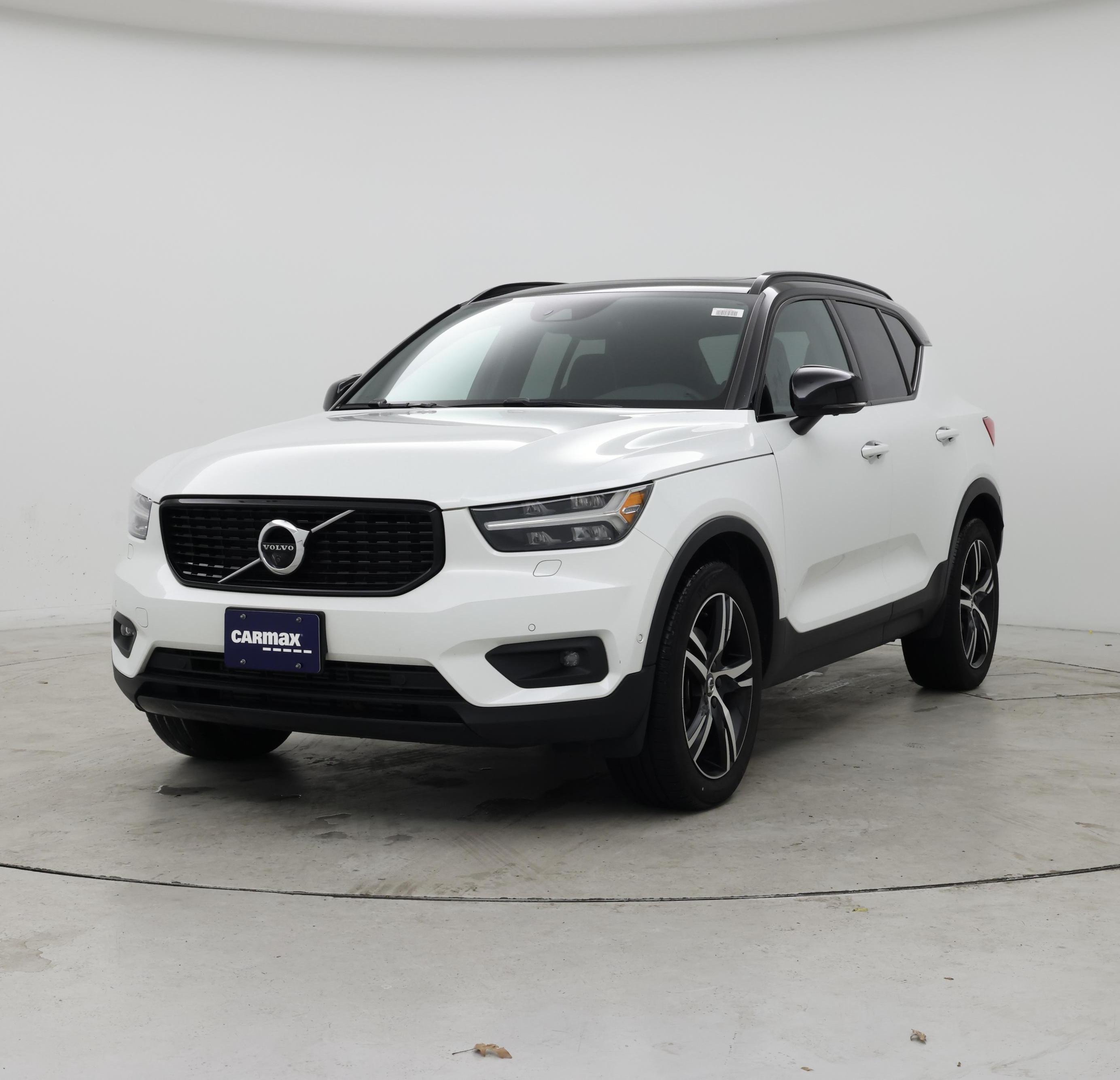 Thumbnail: 2019 Volvo XC40 - 4