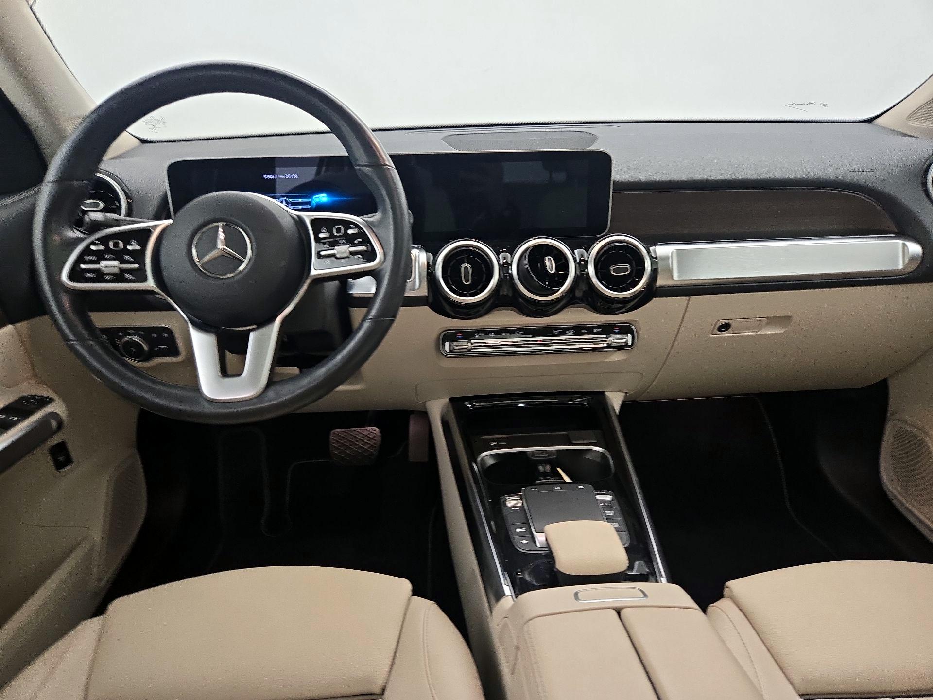 Thumbnail: 2021 Mercedes-Benz GLB - 9