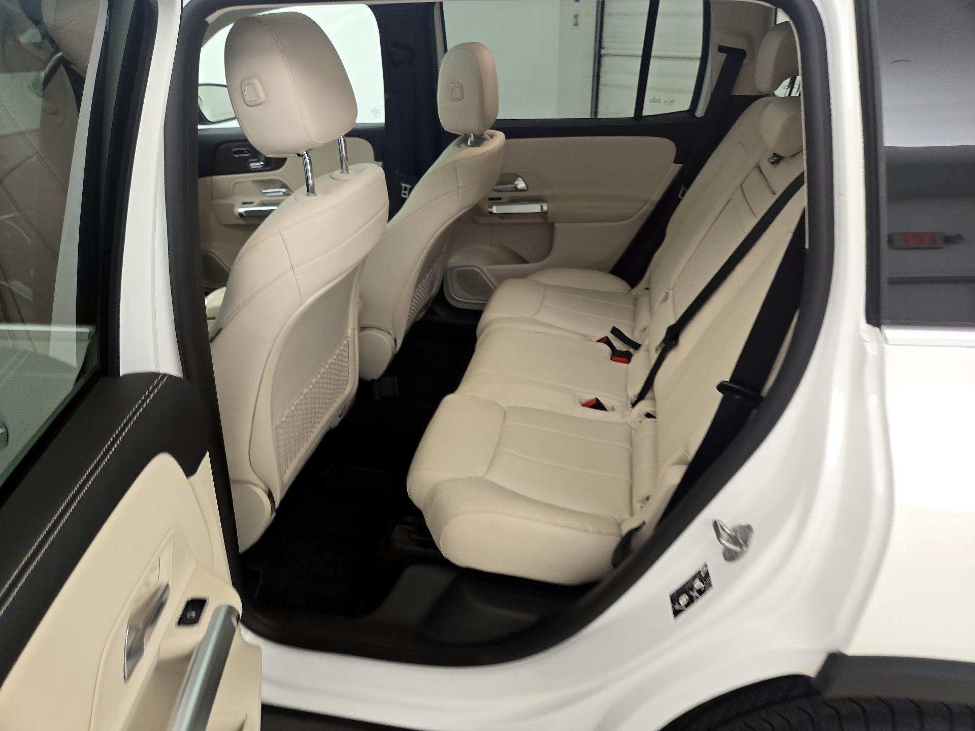 Thumbnail: 2021 Mercedes-Benz GLB - 20