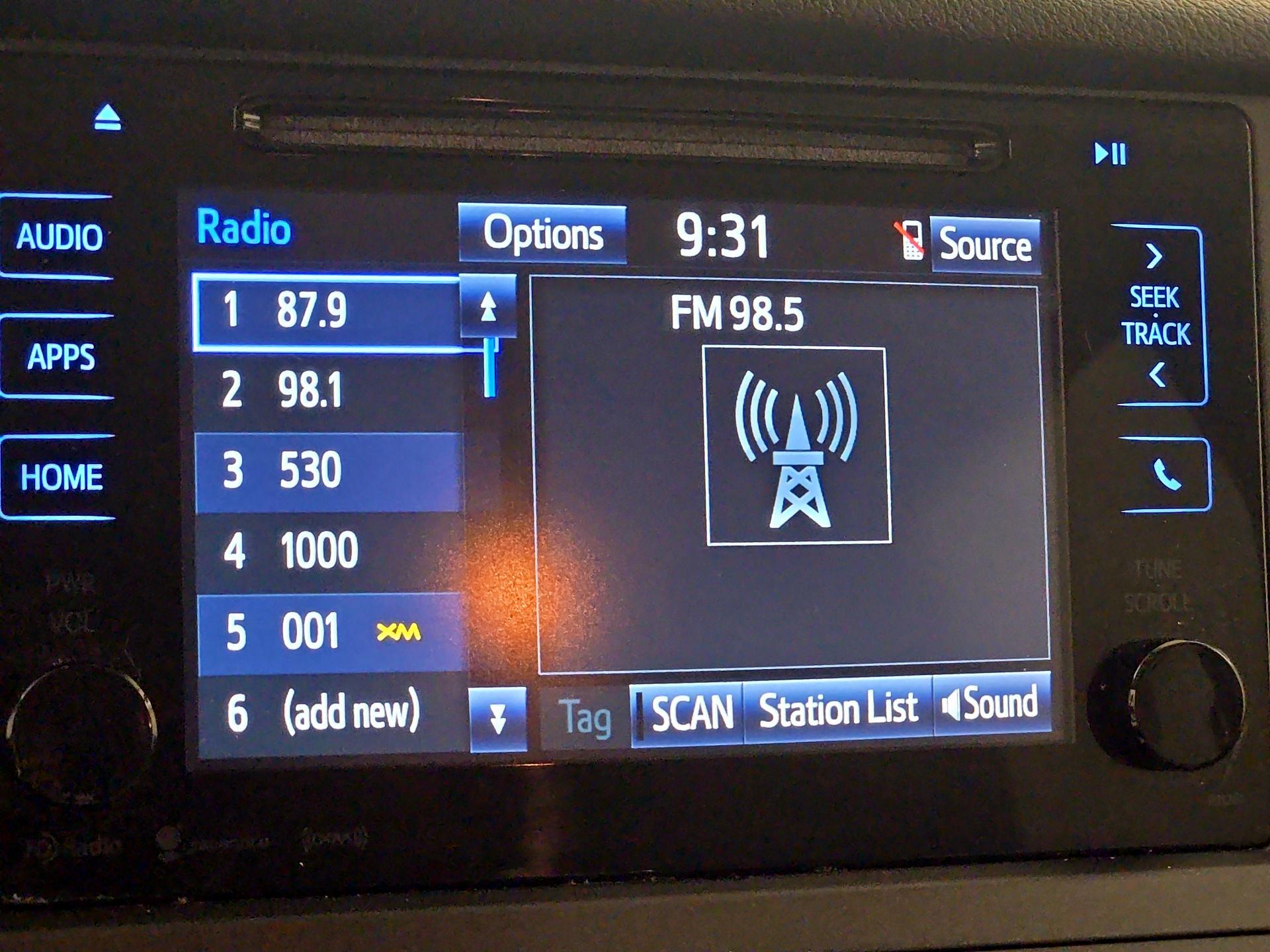 Thumbnail: 2017 Toyota Sienna - 15