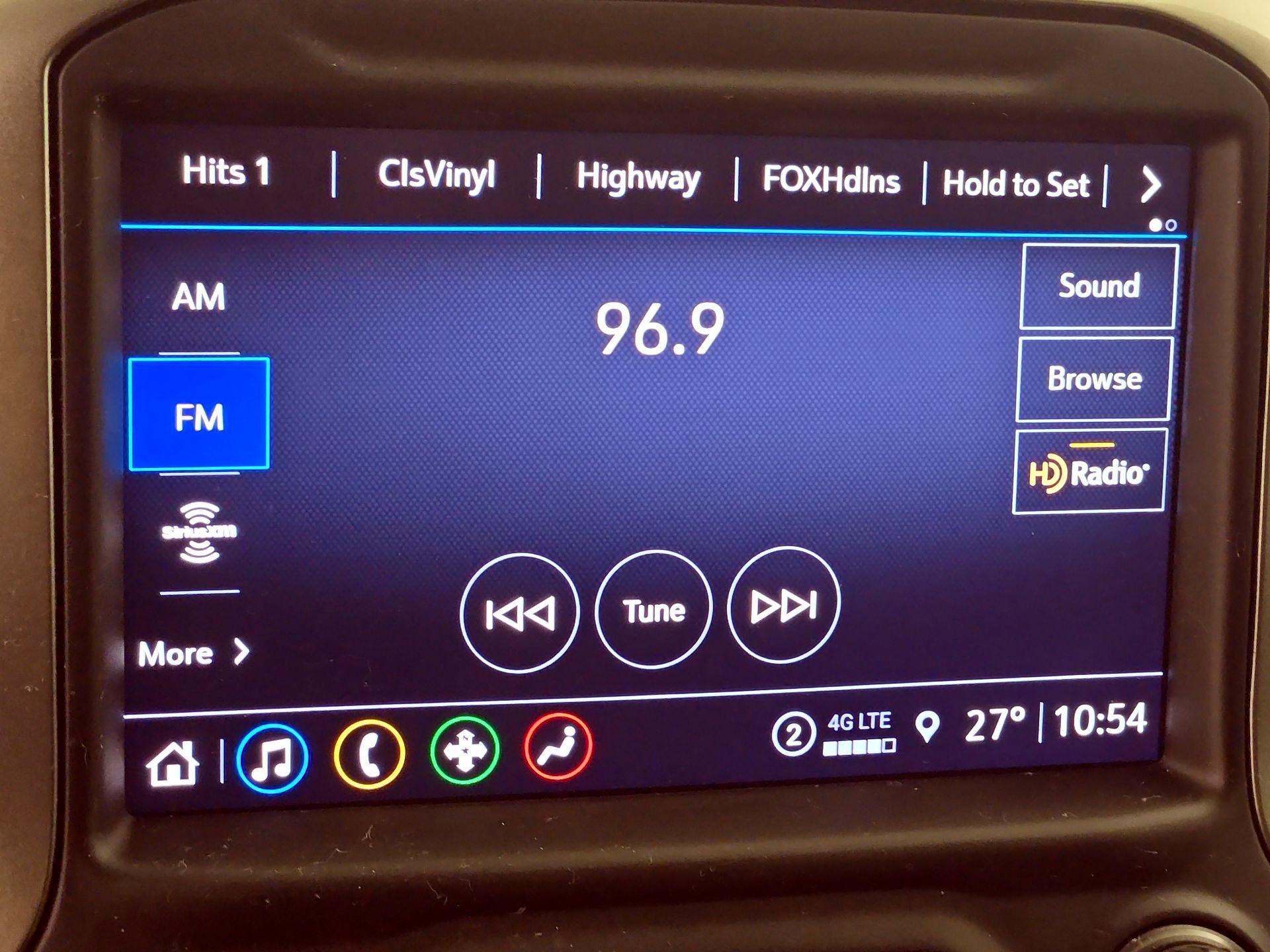 Thumbnail: 2021 Chevrolet Silverado 1500 - 15