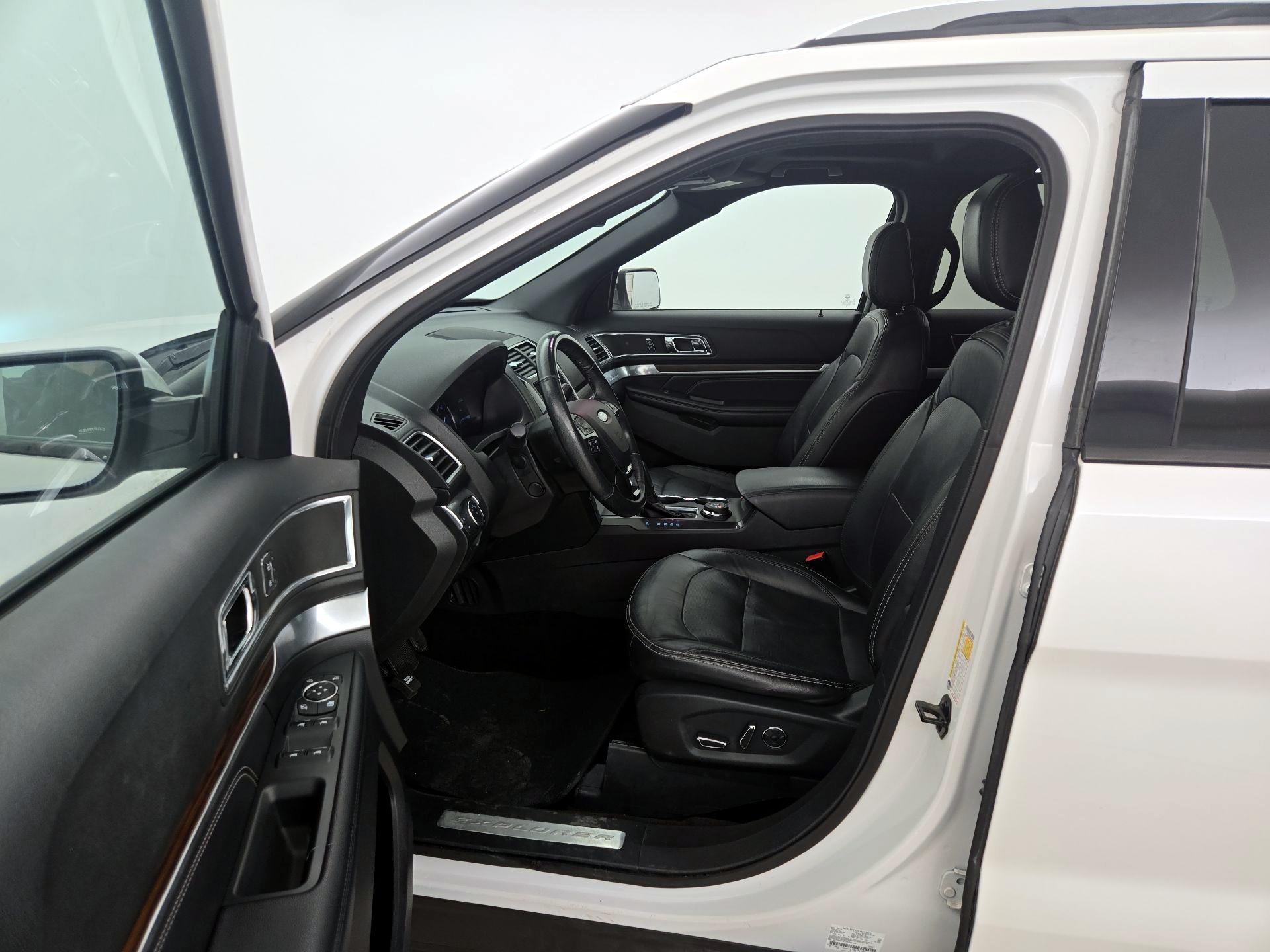 Thumbnail: 2018 Ford Explorer - 11