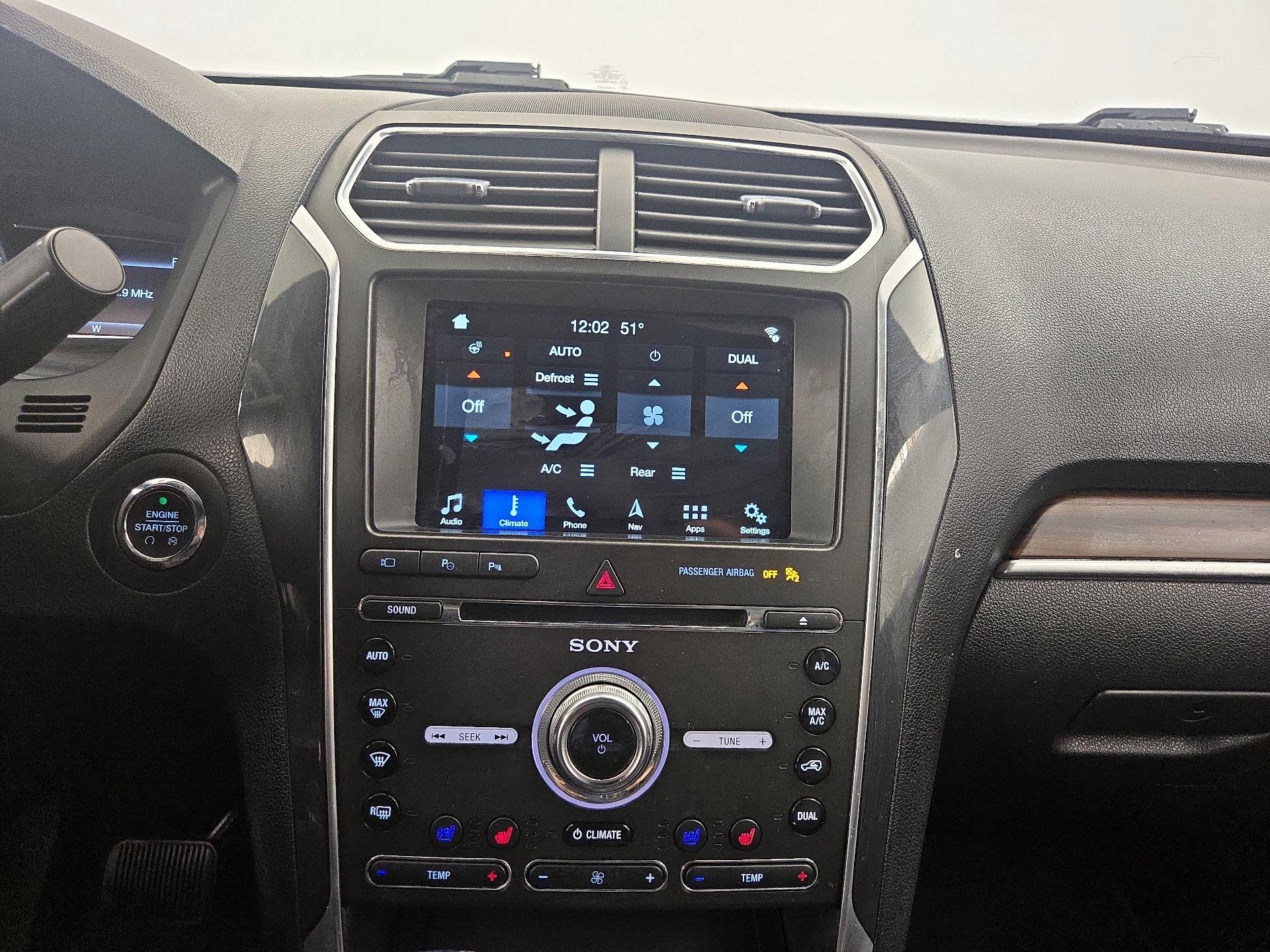 Thumbnail: 2018 Ford Explorer - 17