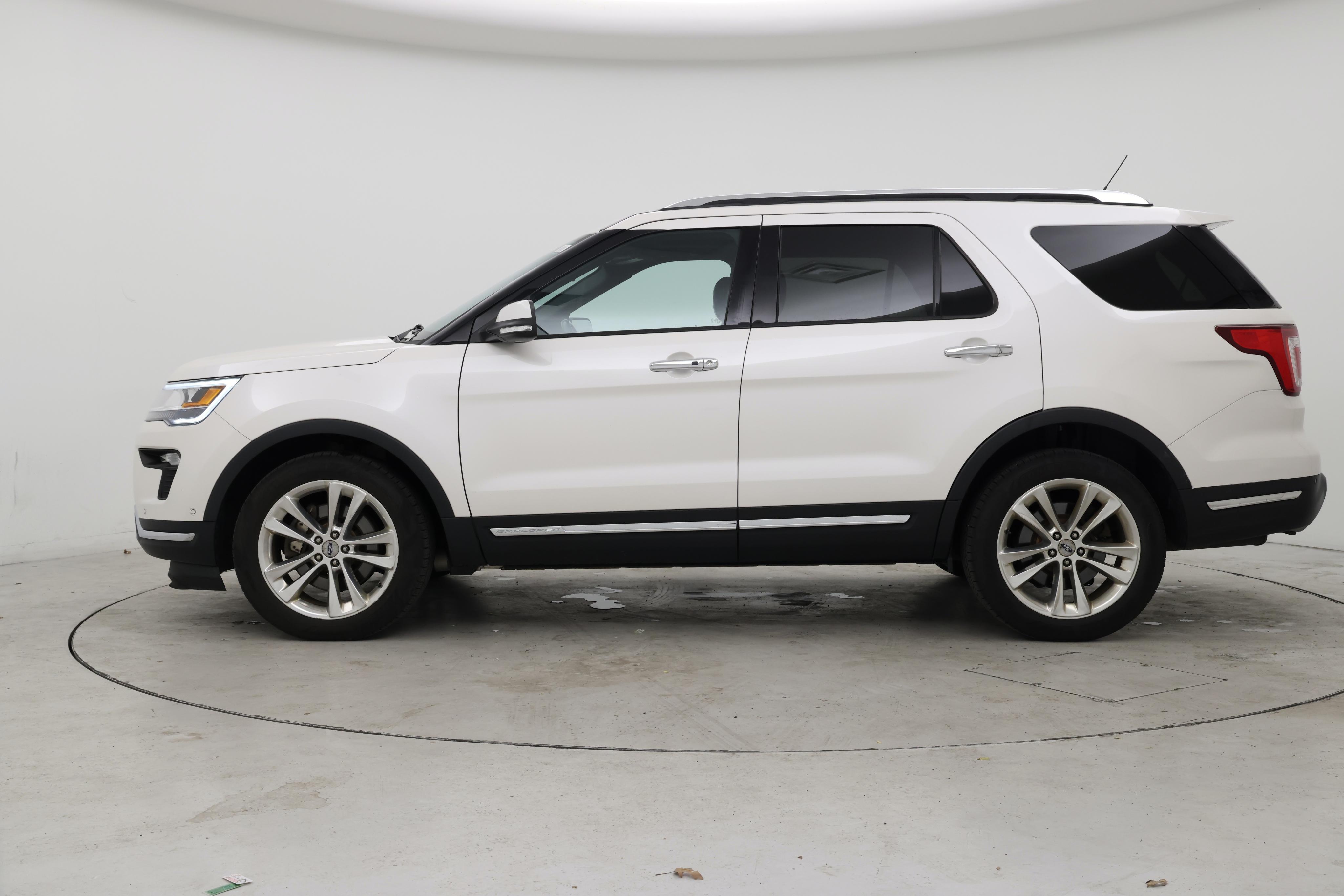 Thumbnail: 2018 Ford Explorer - 3