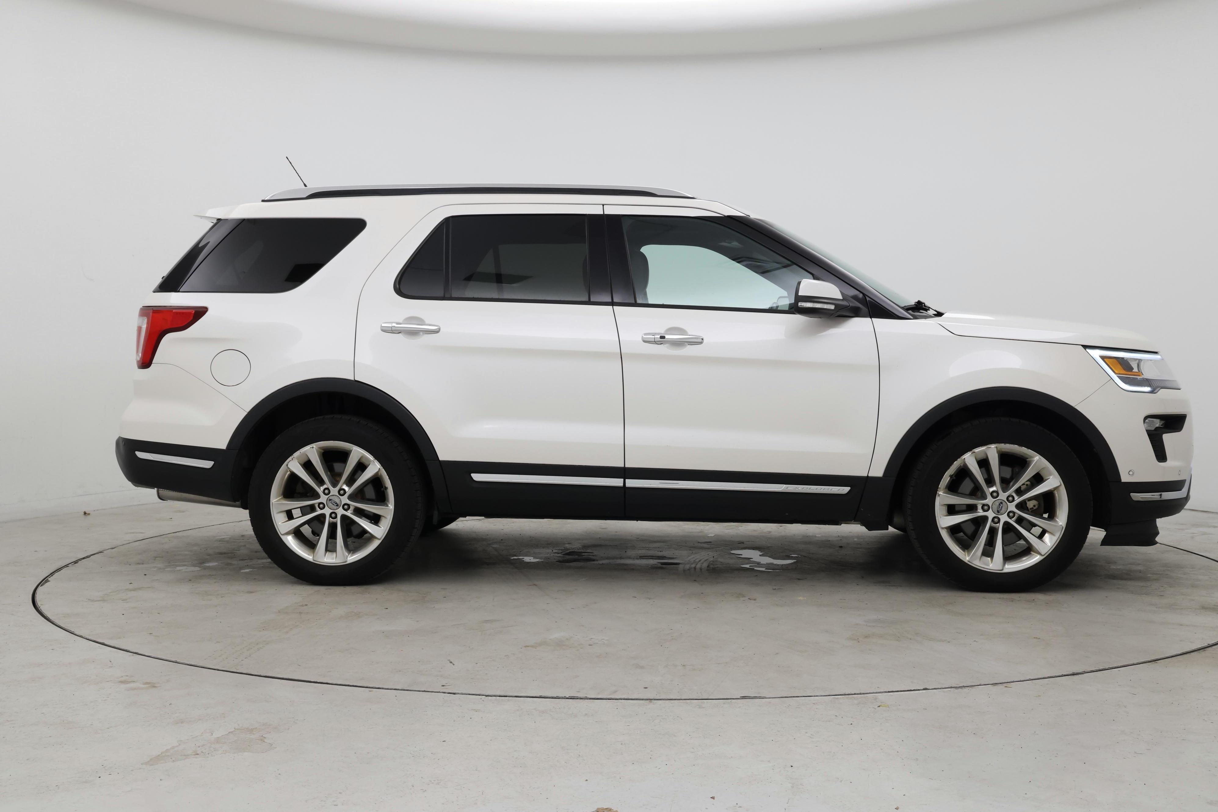 Thumbnail: 2018 Ford Explorer - 7