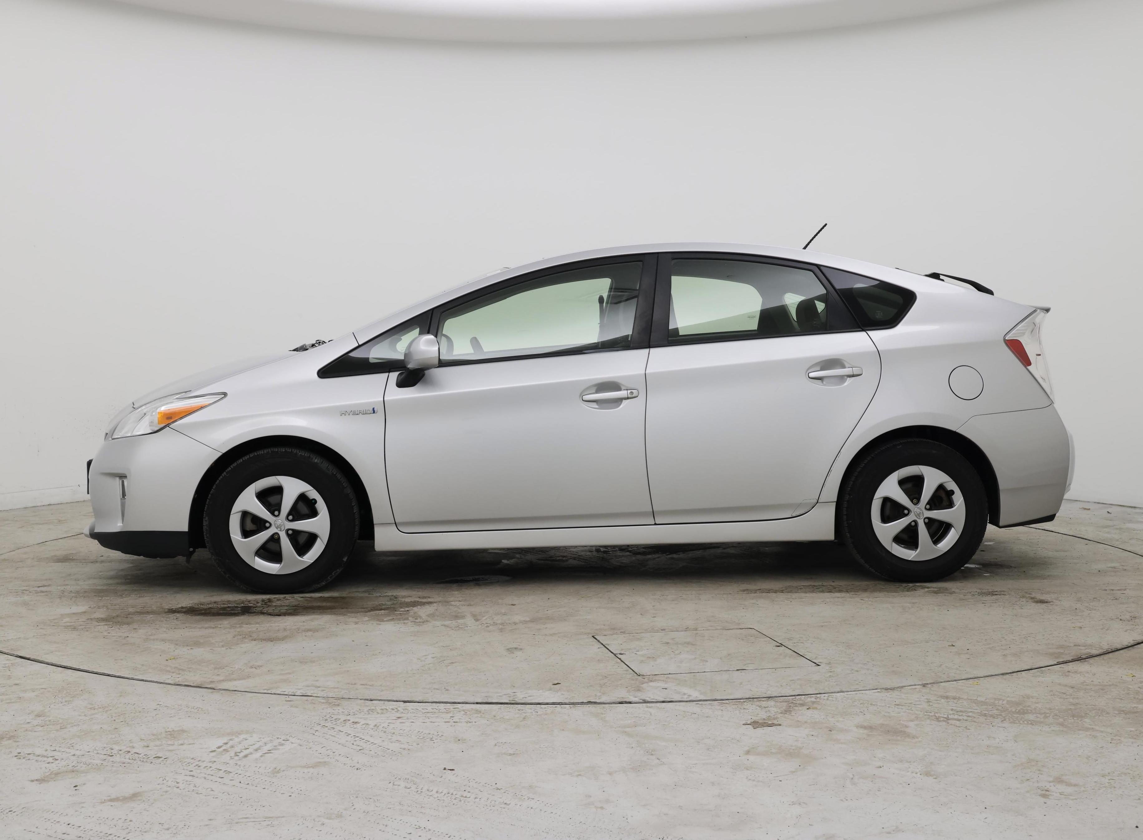 Thumbnail: 2015 Toyota Prius - 3