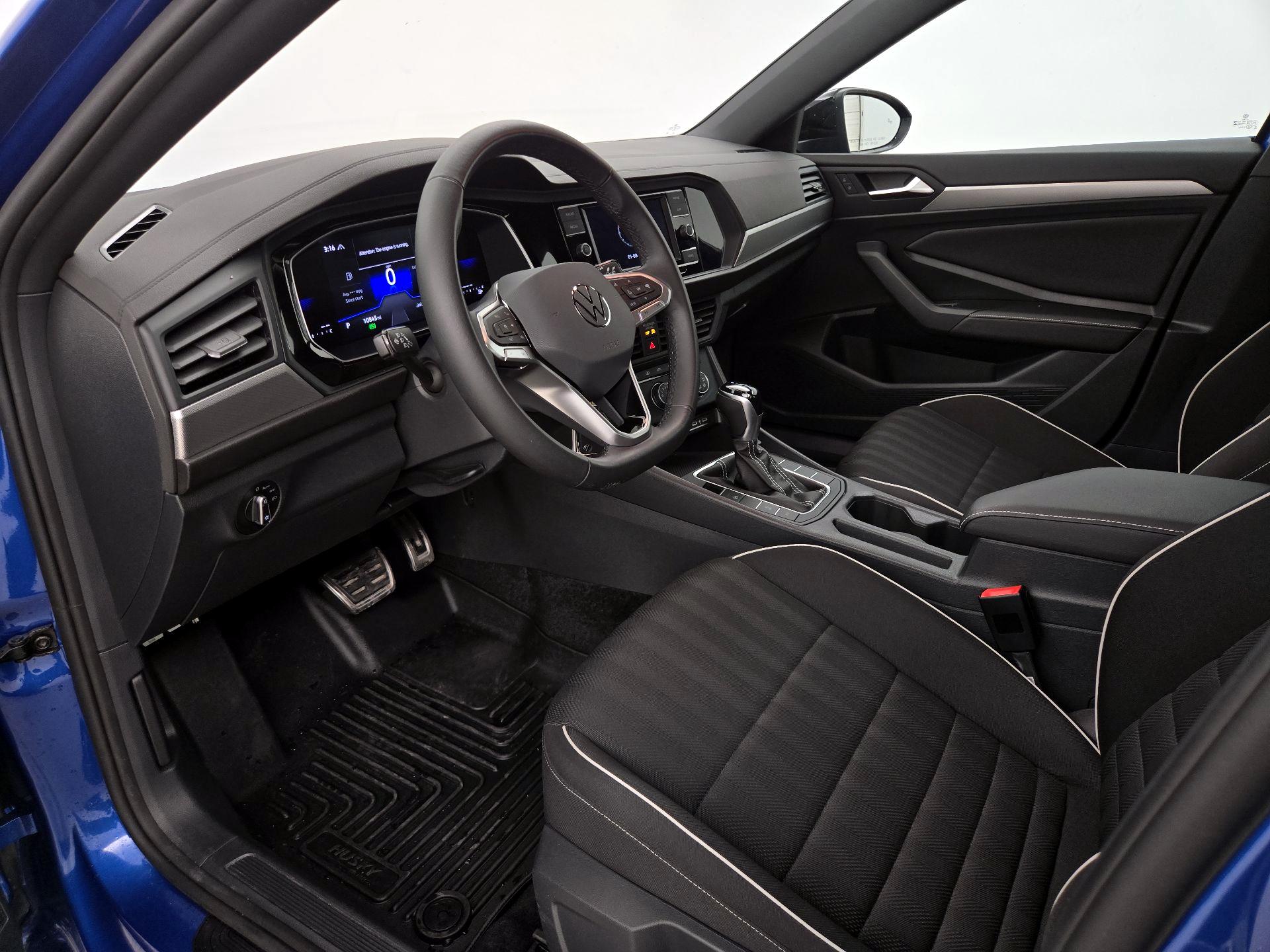 Thumbnail: 2024 Volkswagen Jetta - 11