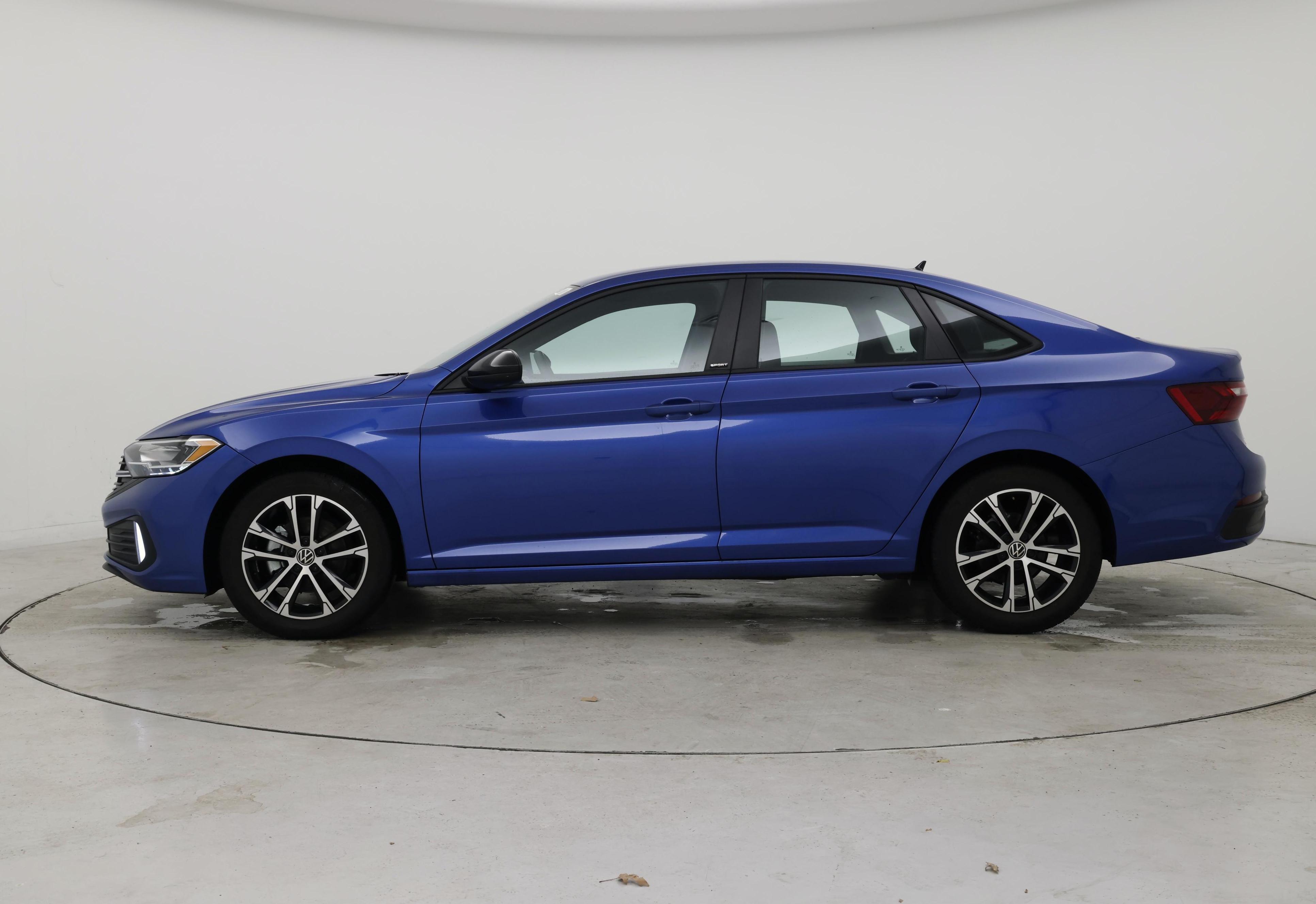 Thumbnail: 2024 Volkswagen Jetta - 3