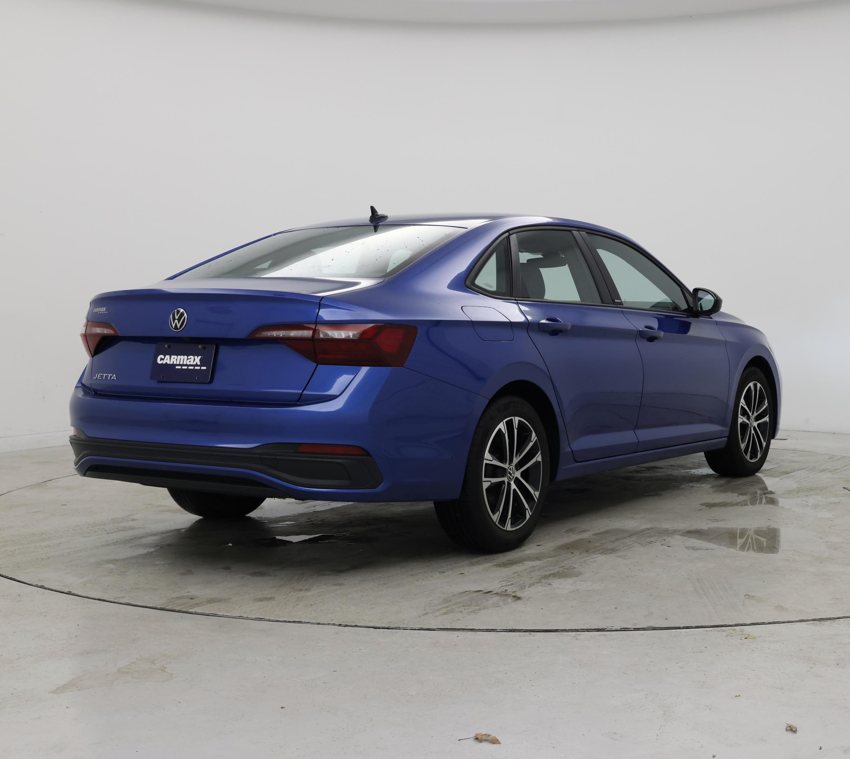 Thumbnail: 2024 Volkswagen Jetta - 8