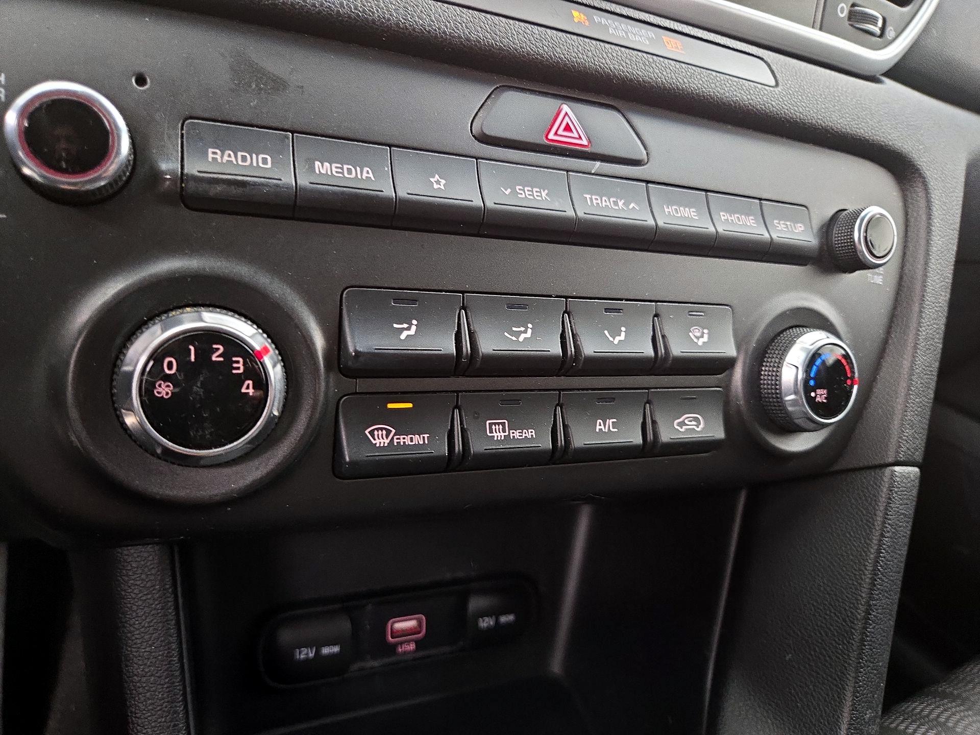 Thumbnail: 2020 Kia Sportage - 16