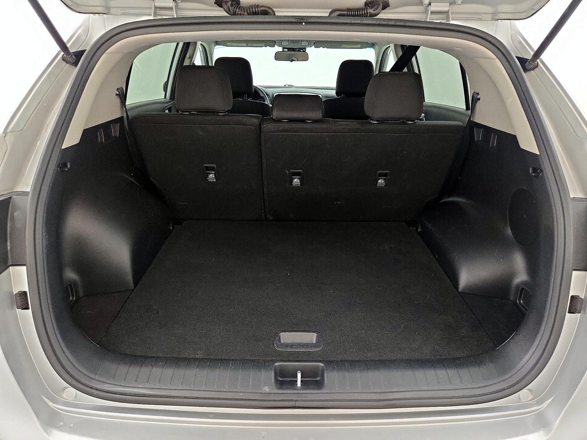 Thumbnail: 2020 Kia Sportage - 20