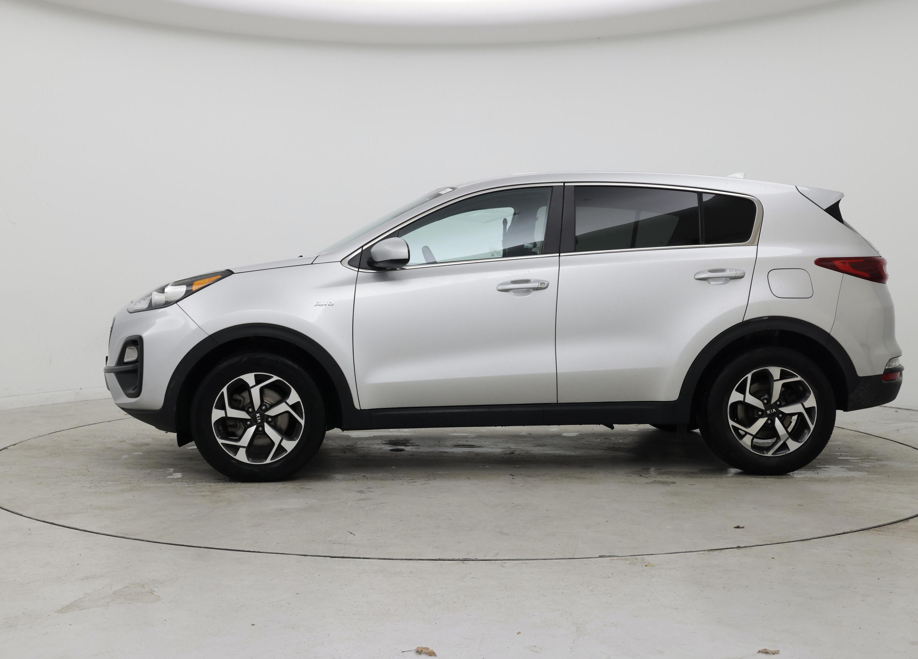 Thumbnail: 2020 Kia Sportage - 3