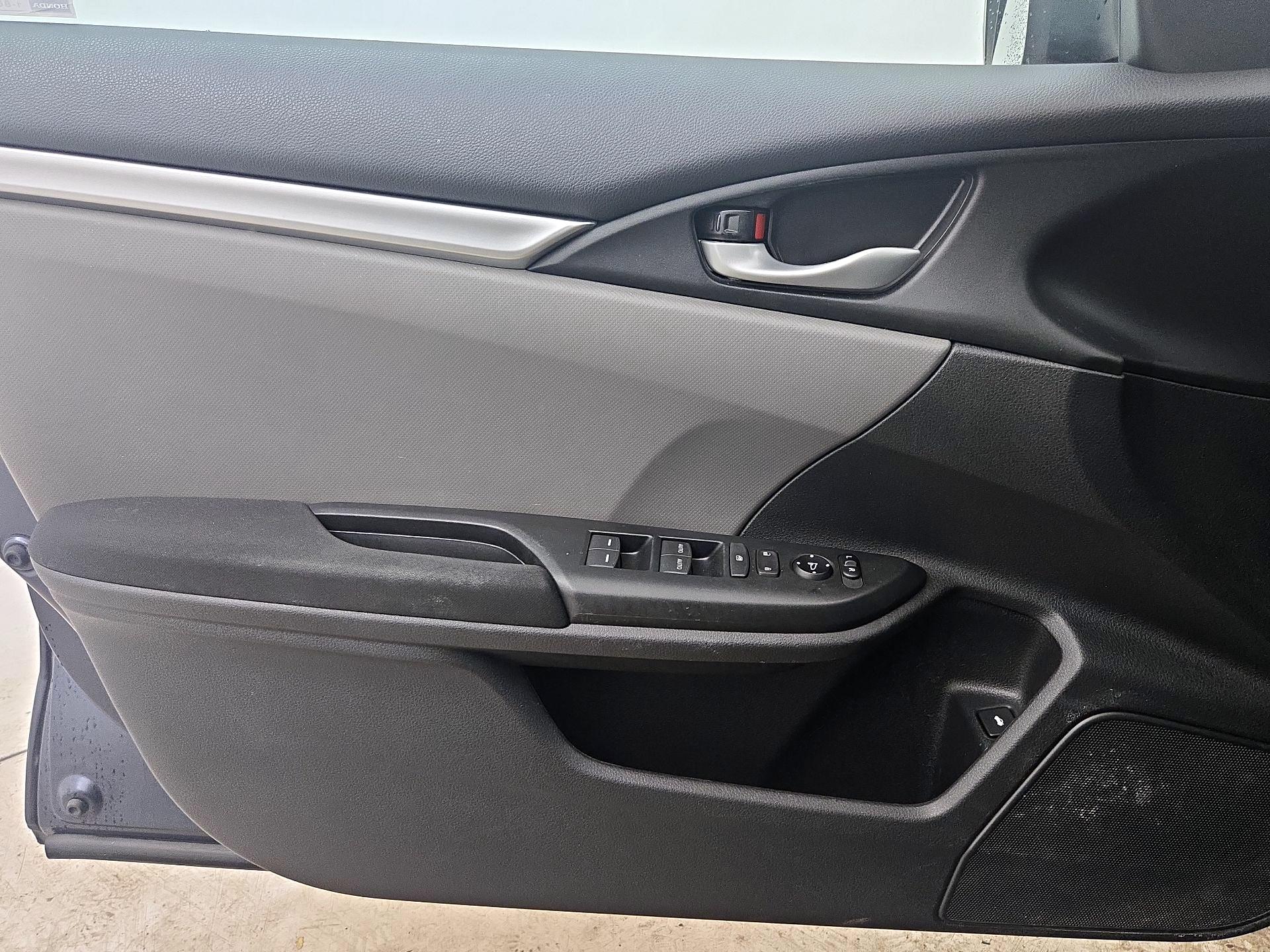 Thumbnail: 2018 Honda Civic - 12