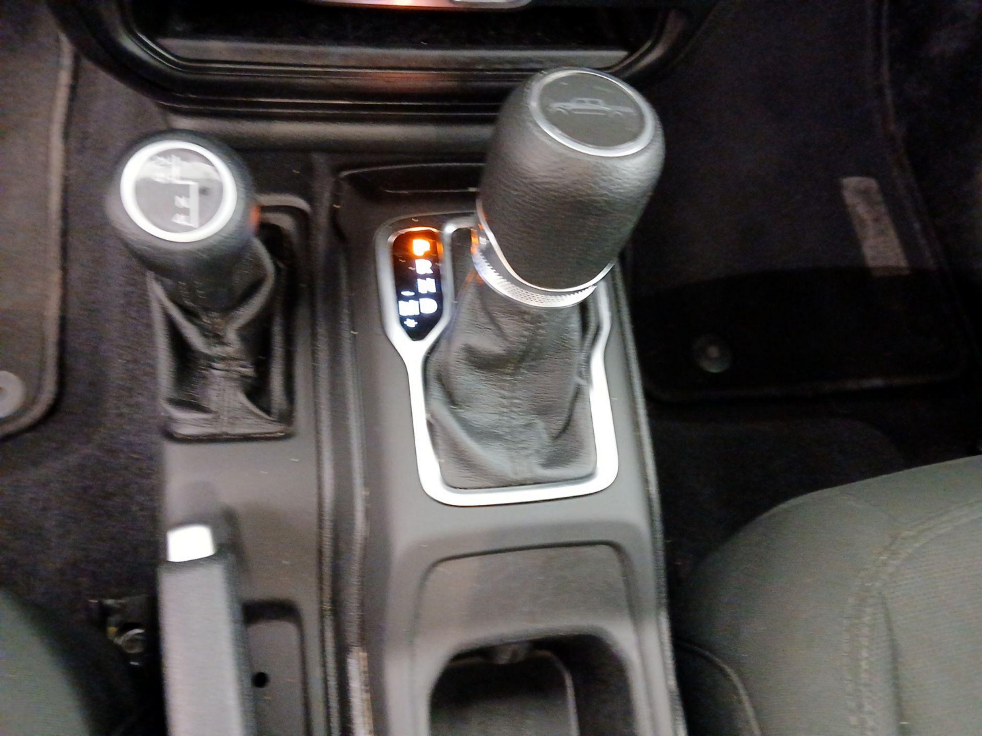 Thumbnail: 2020 Jeep Gladiator - 17