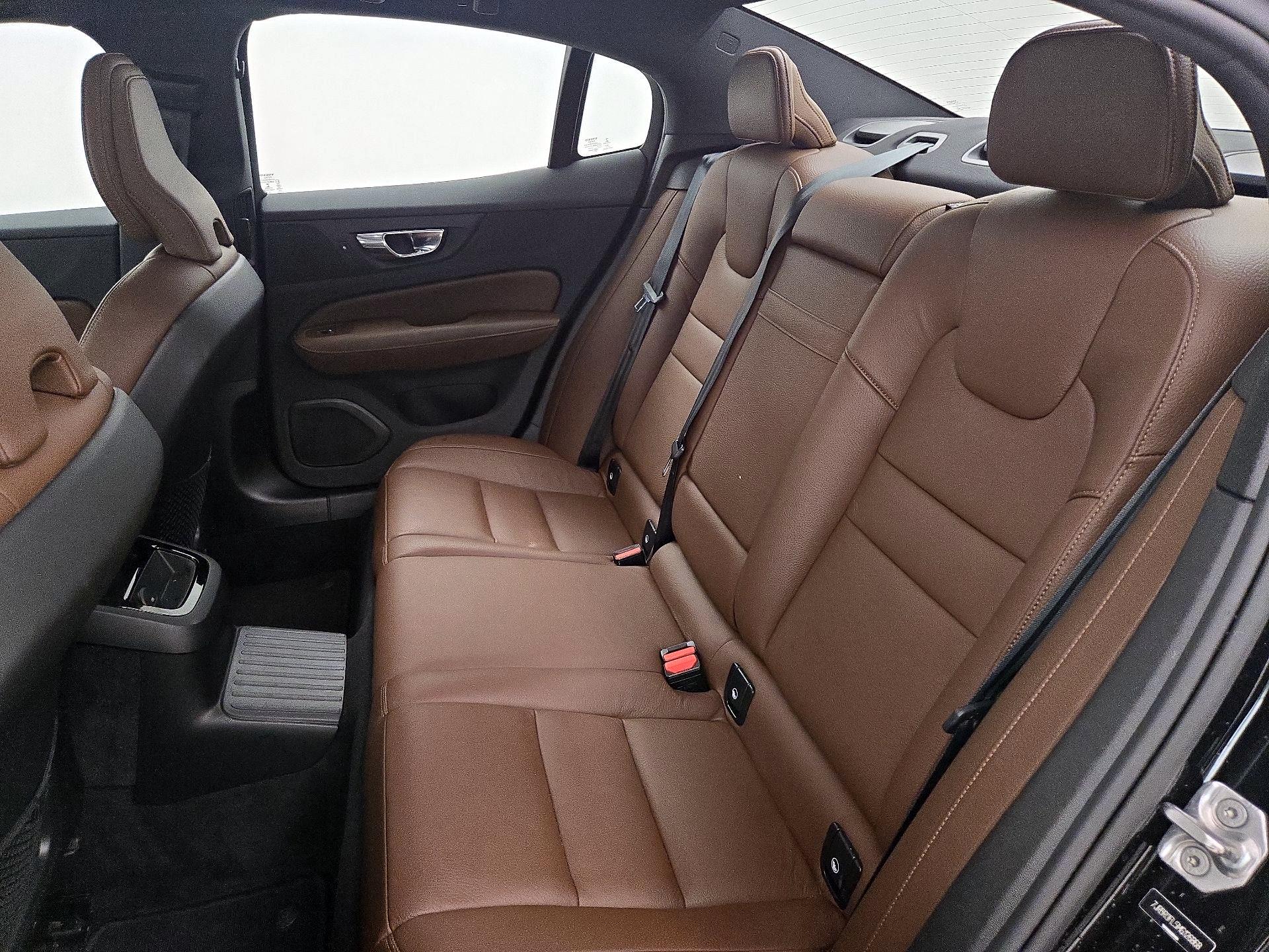 Thumbnail: 2021 Volvo S60 - 20