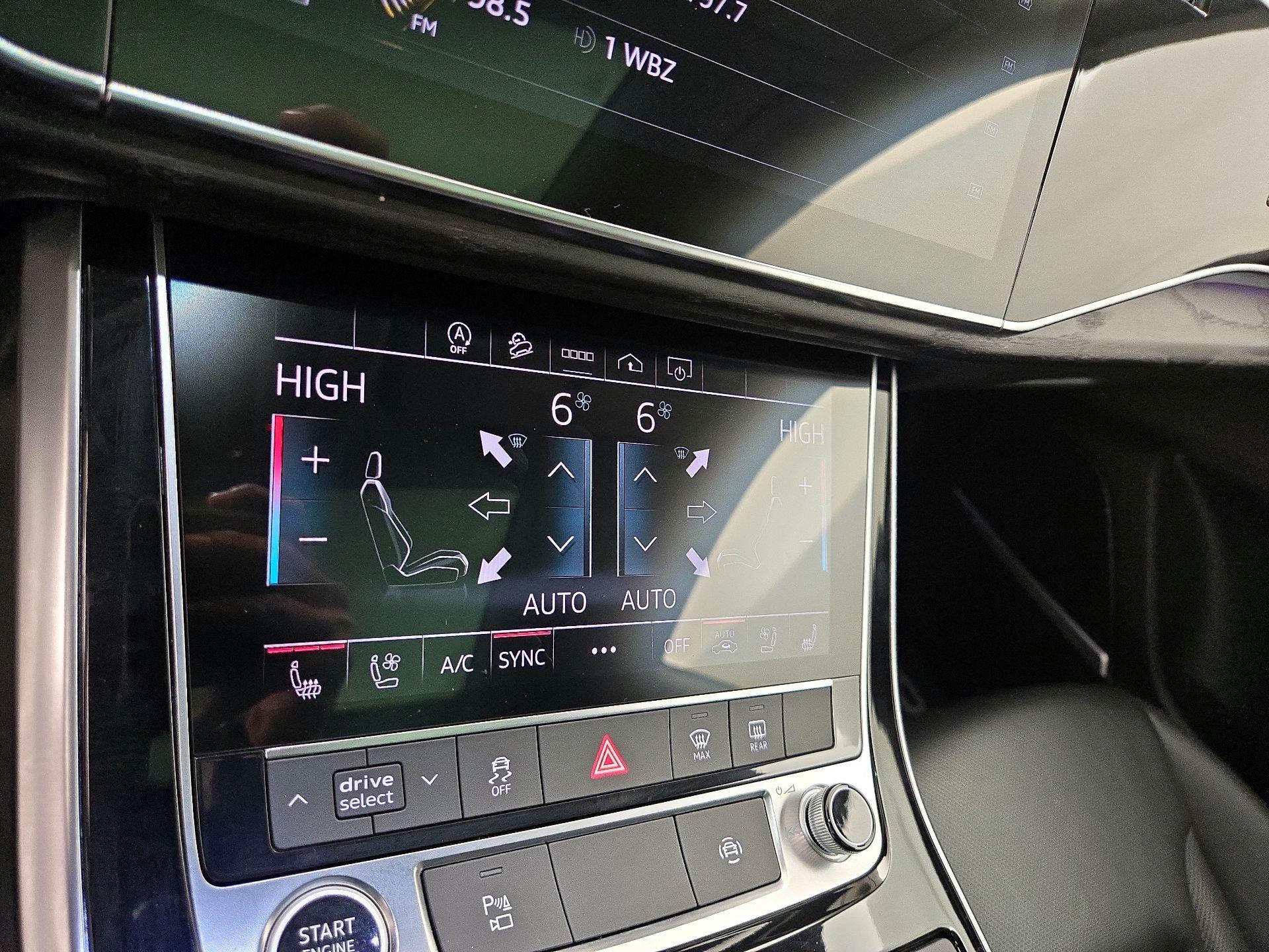 Thumbnail: 2023 Audi Q8 - 17