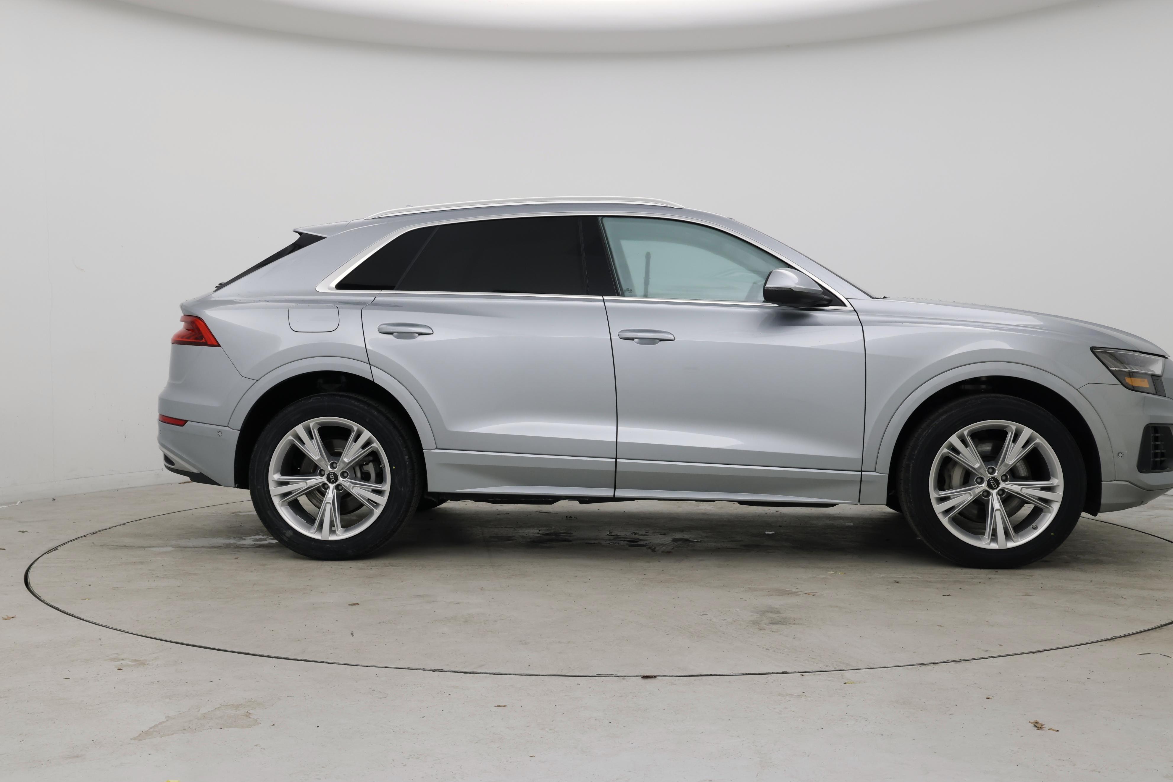 Thumbnail: 2023 Audi Q8 - 7