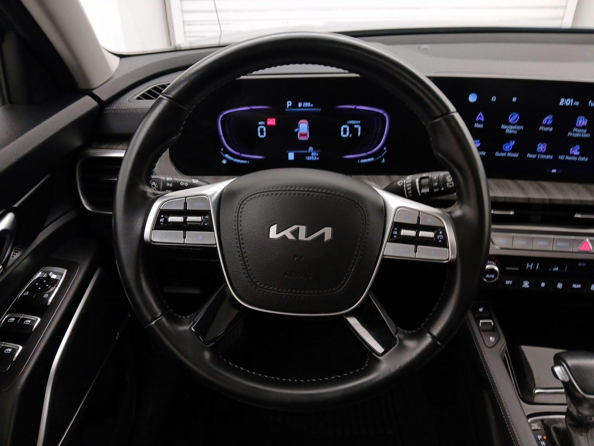 Thumbnail: 2023 Kia Telluride - 10