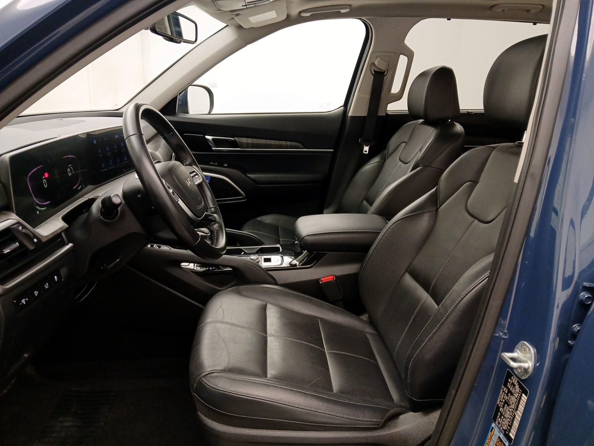 Thumbnail: 2023 Kia Telluride - 11