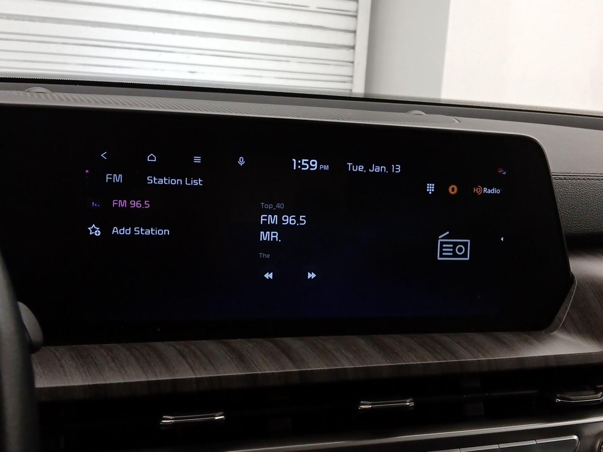 Thumbnail: 2023 Kia Telluride - 16