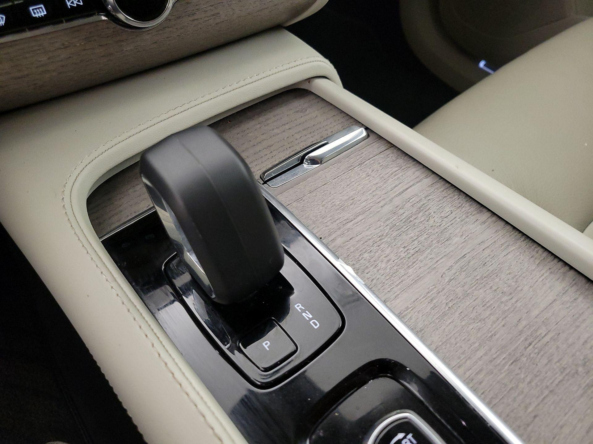 Thumbnail: 2024 Volvo XC90 - 18