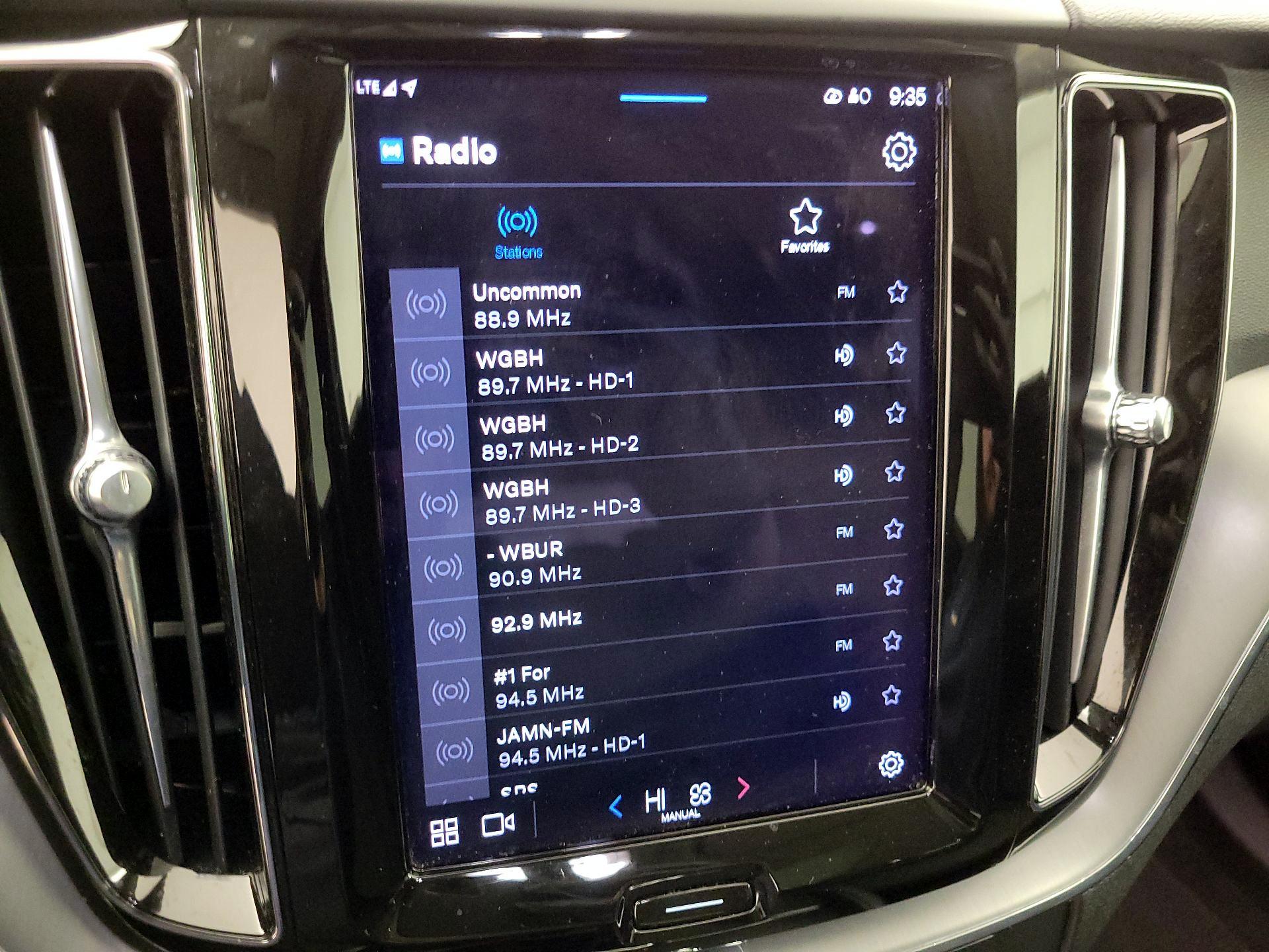 Thumbnail: 2023 Volvo XC60 - 16