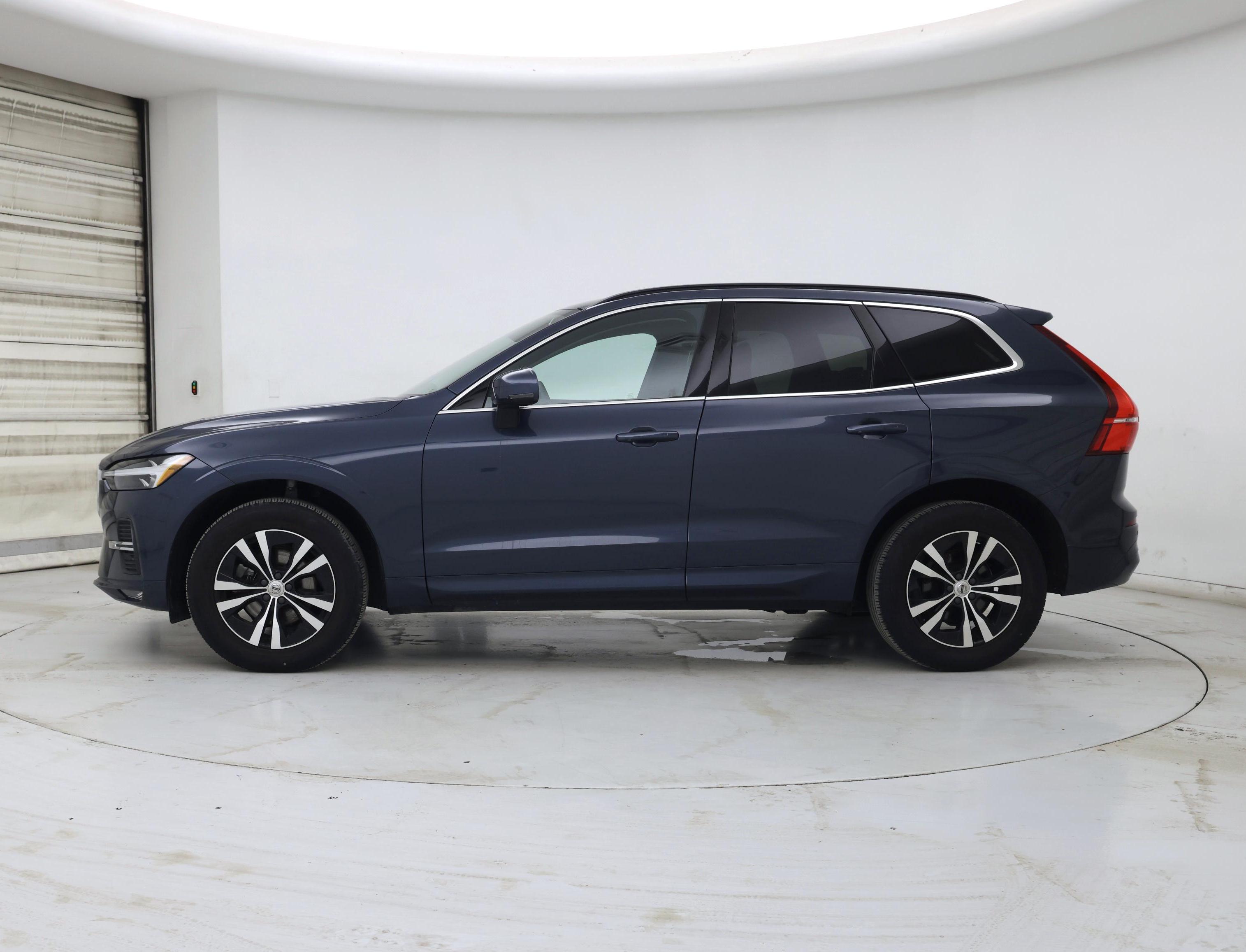Thumbnail: 2023 Volvo XC60 - 3