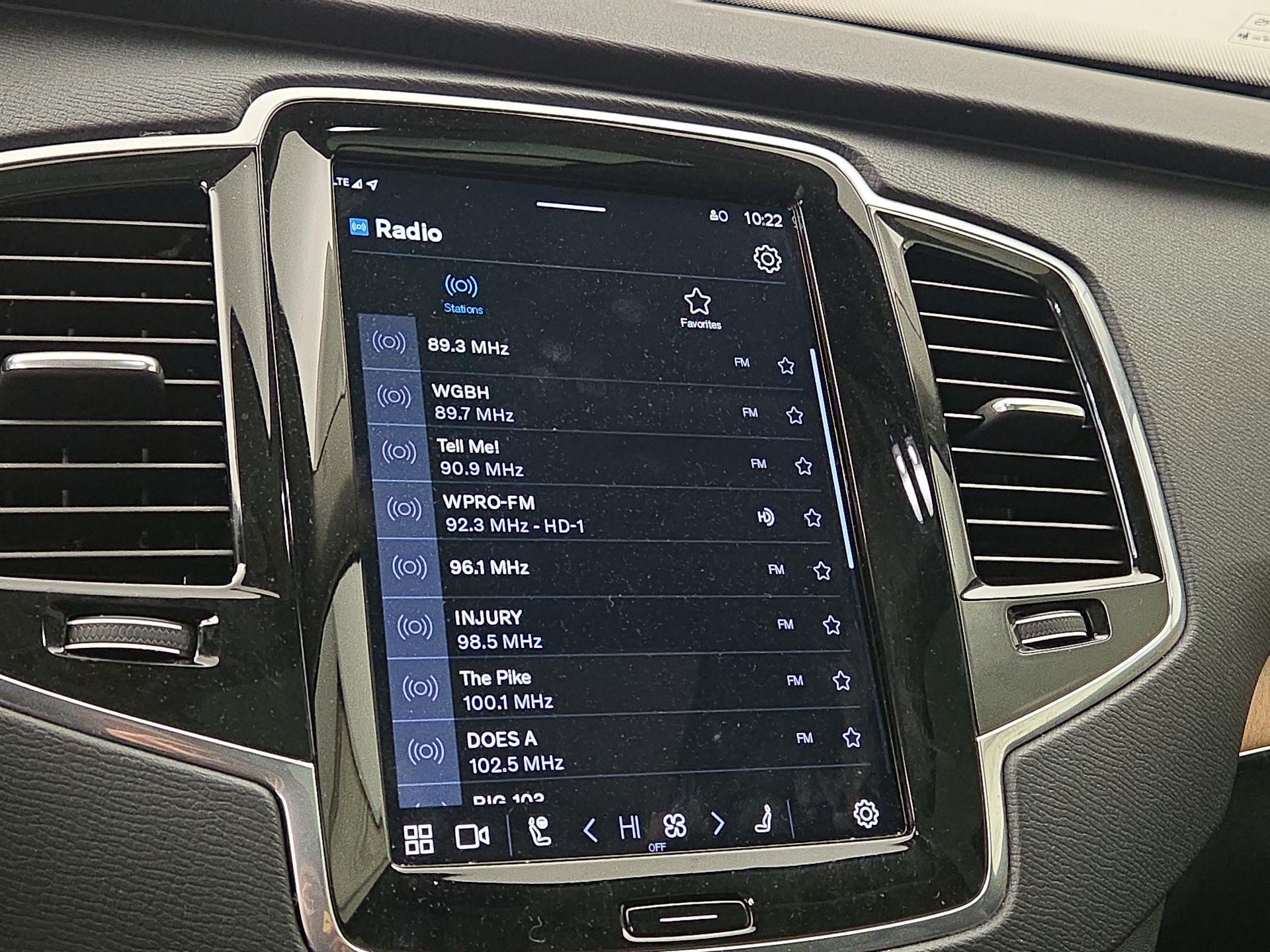 Thumbnail: 2023 Volvo XC90 - 15