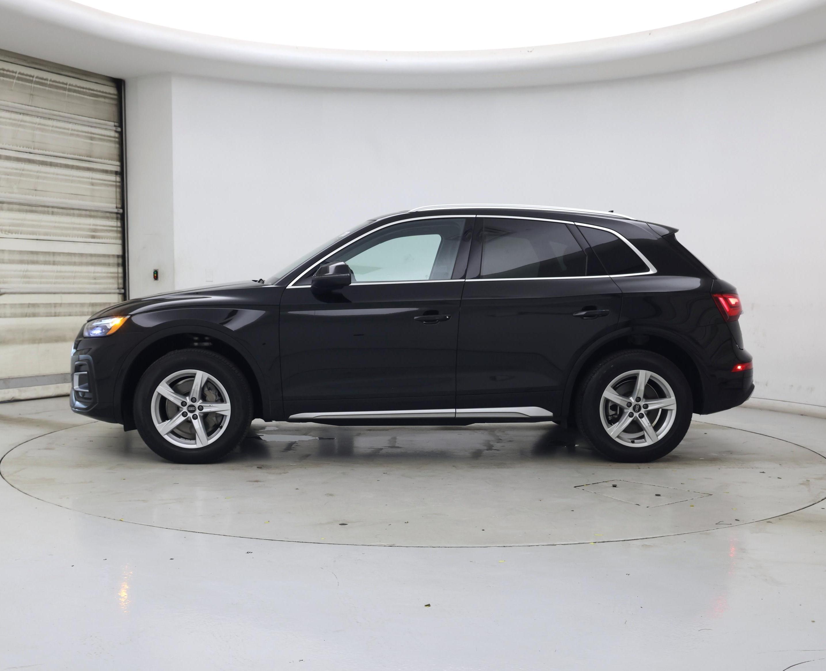 Thumbnail: 2023 Audi Q5 - 3