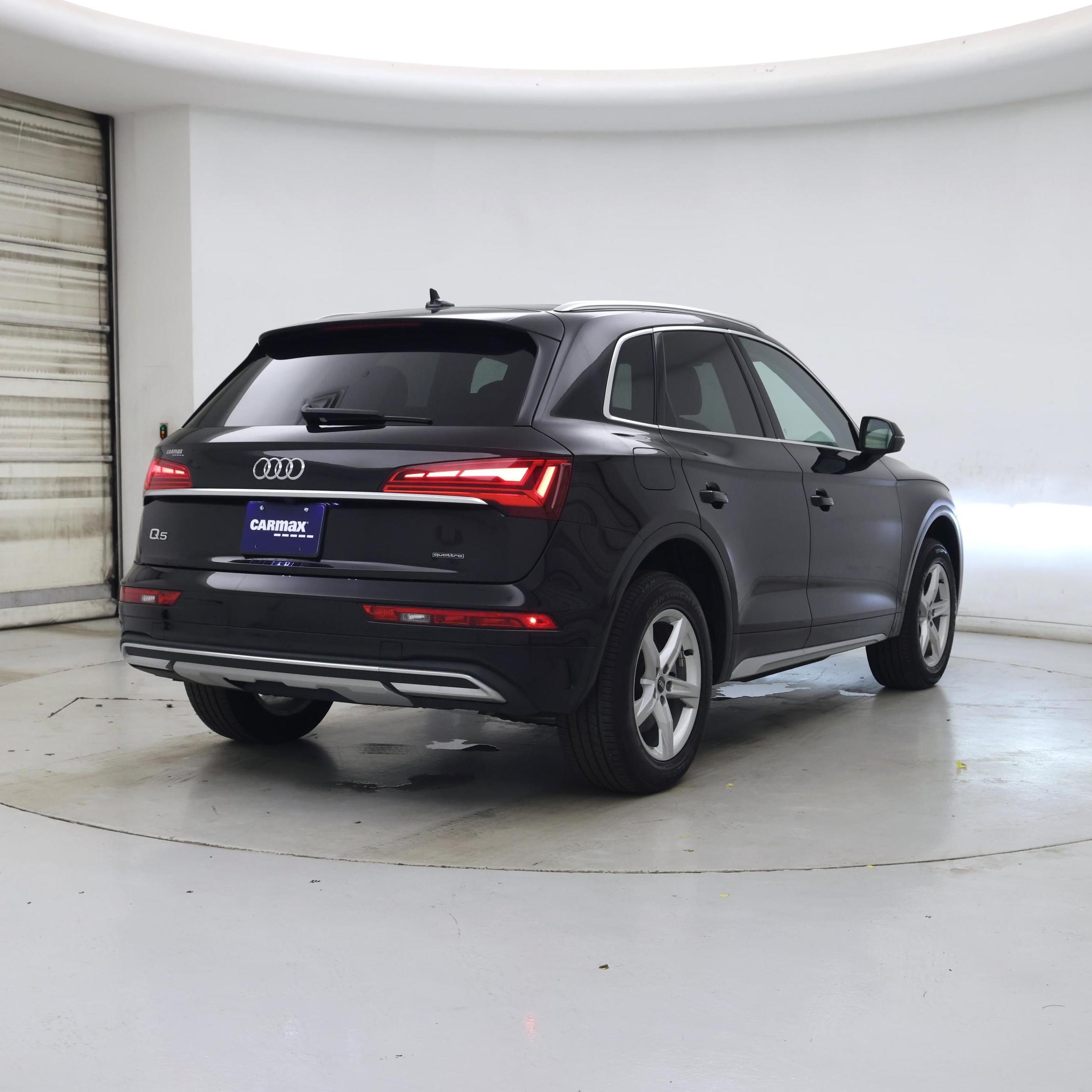 Thumbnail: 2023 Audi Q5 - 8