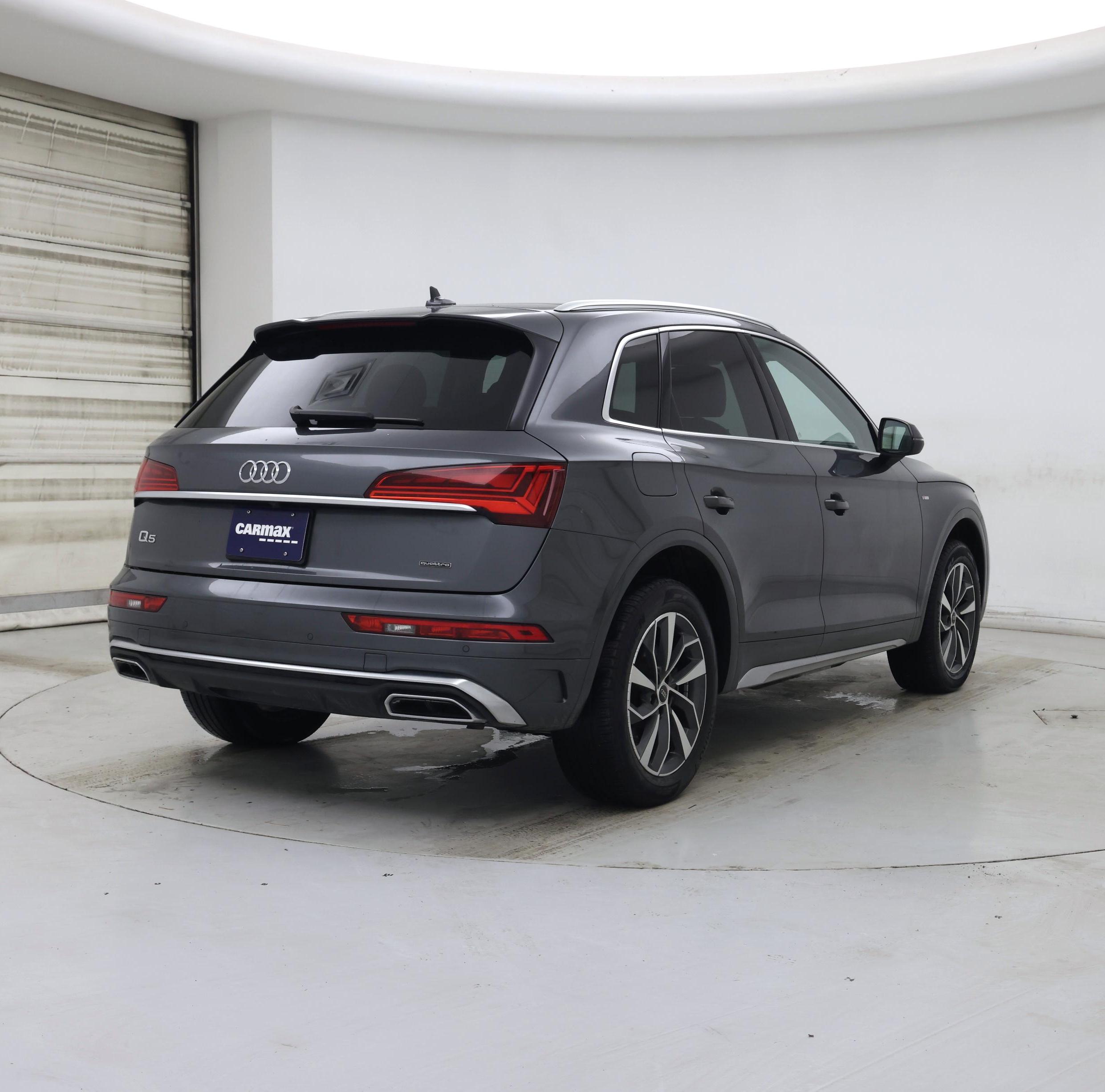 Thumbnail: 2022 Audi Q5 - 8