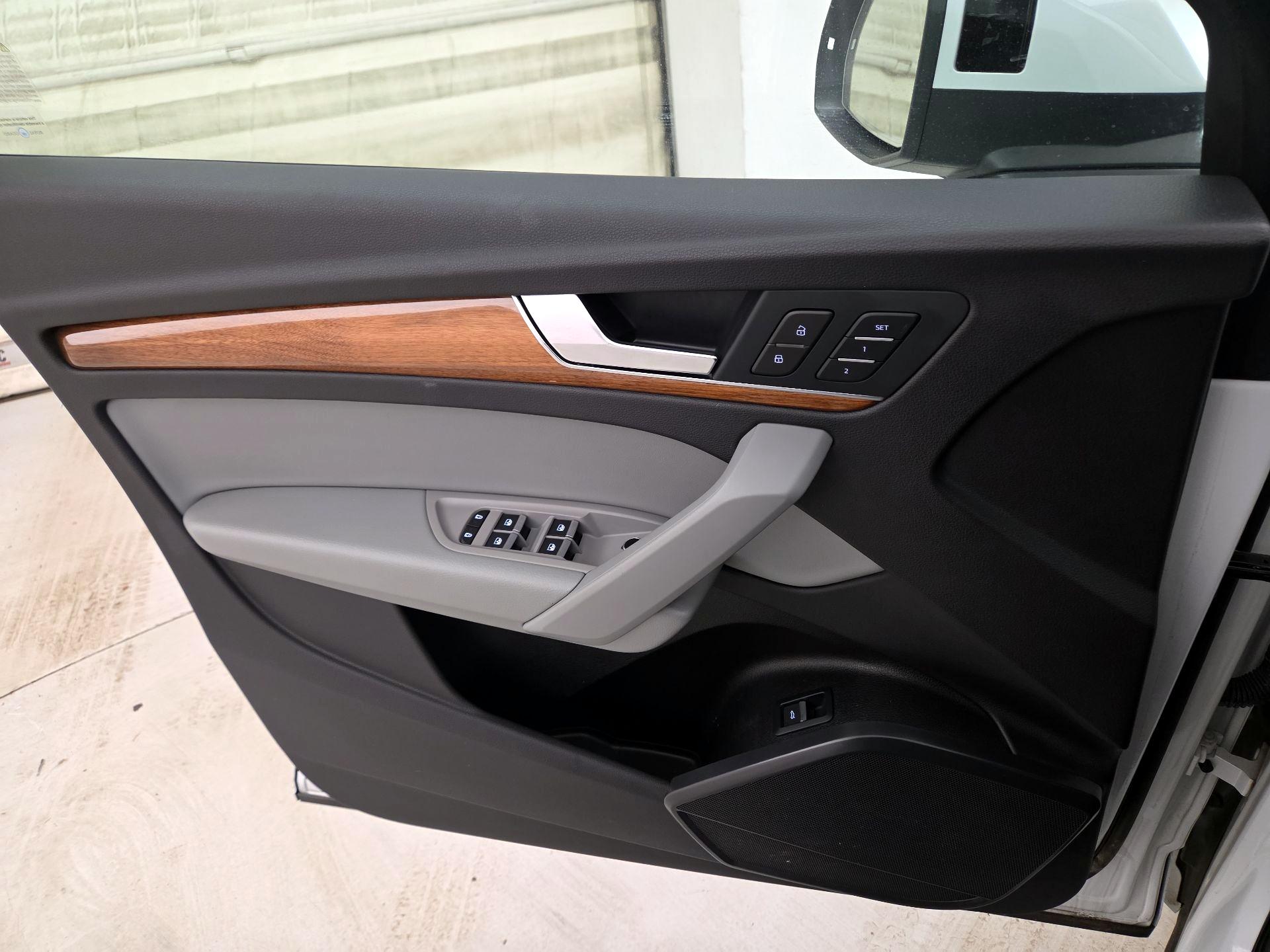 Thumbnail: 2022 Audi Q5 - 12