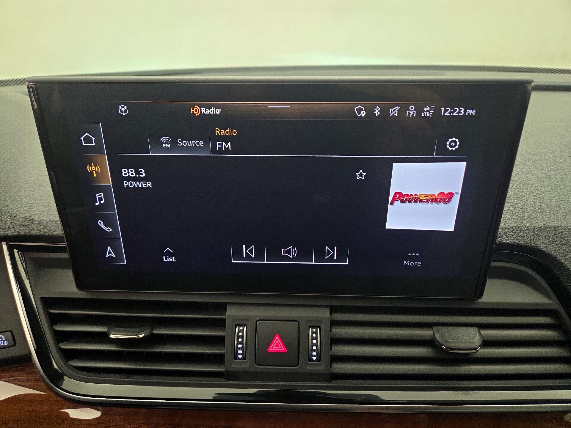 Thumbnail: 2022 Audi Q5 - 15