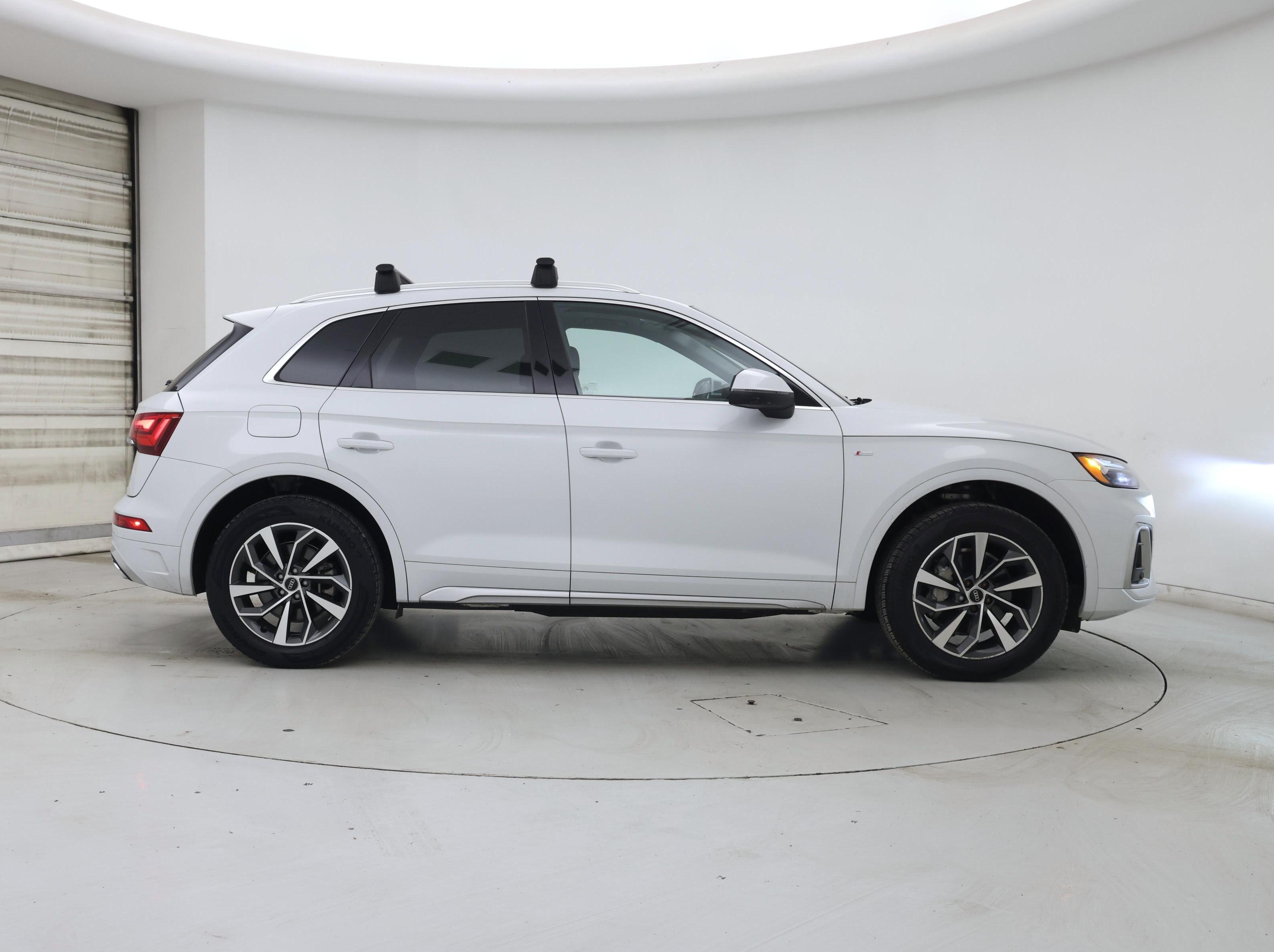 Thumbnail: 2022 Audi Q5 - 7