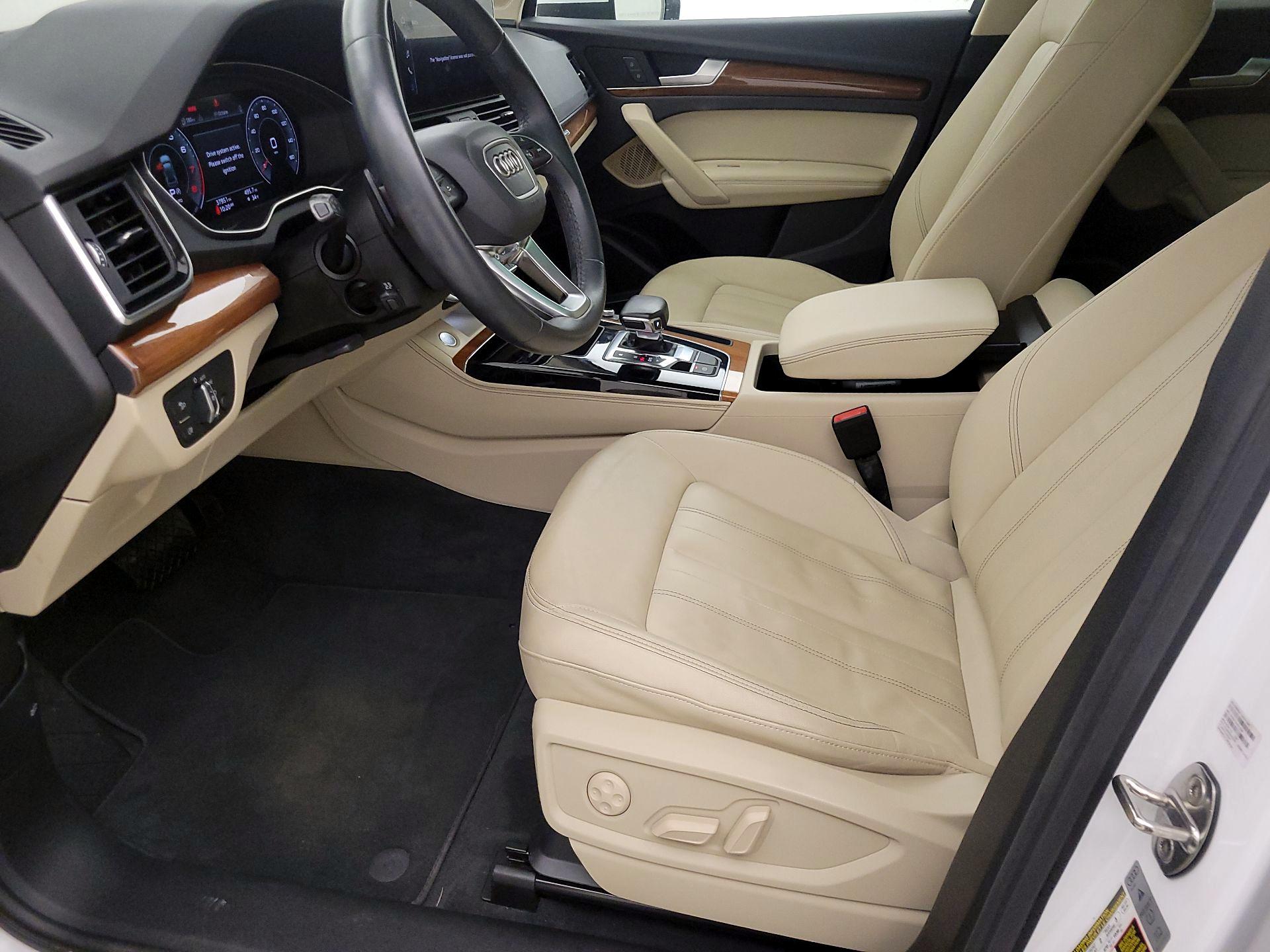 Thumbnail: 2022 Audi Q5 - 11