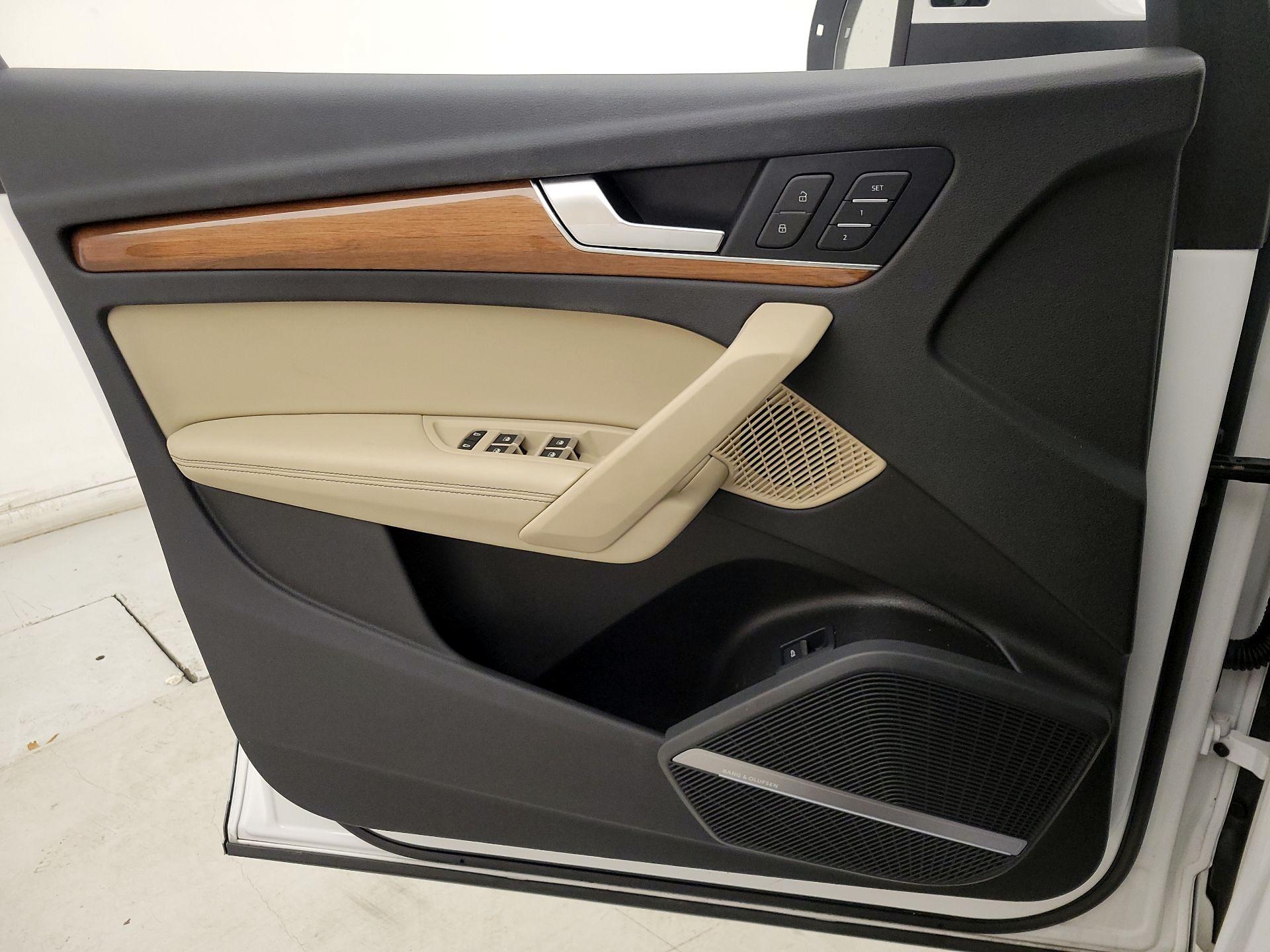 Thumbnail: 2022 Audi Q5 - 12