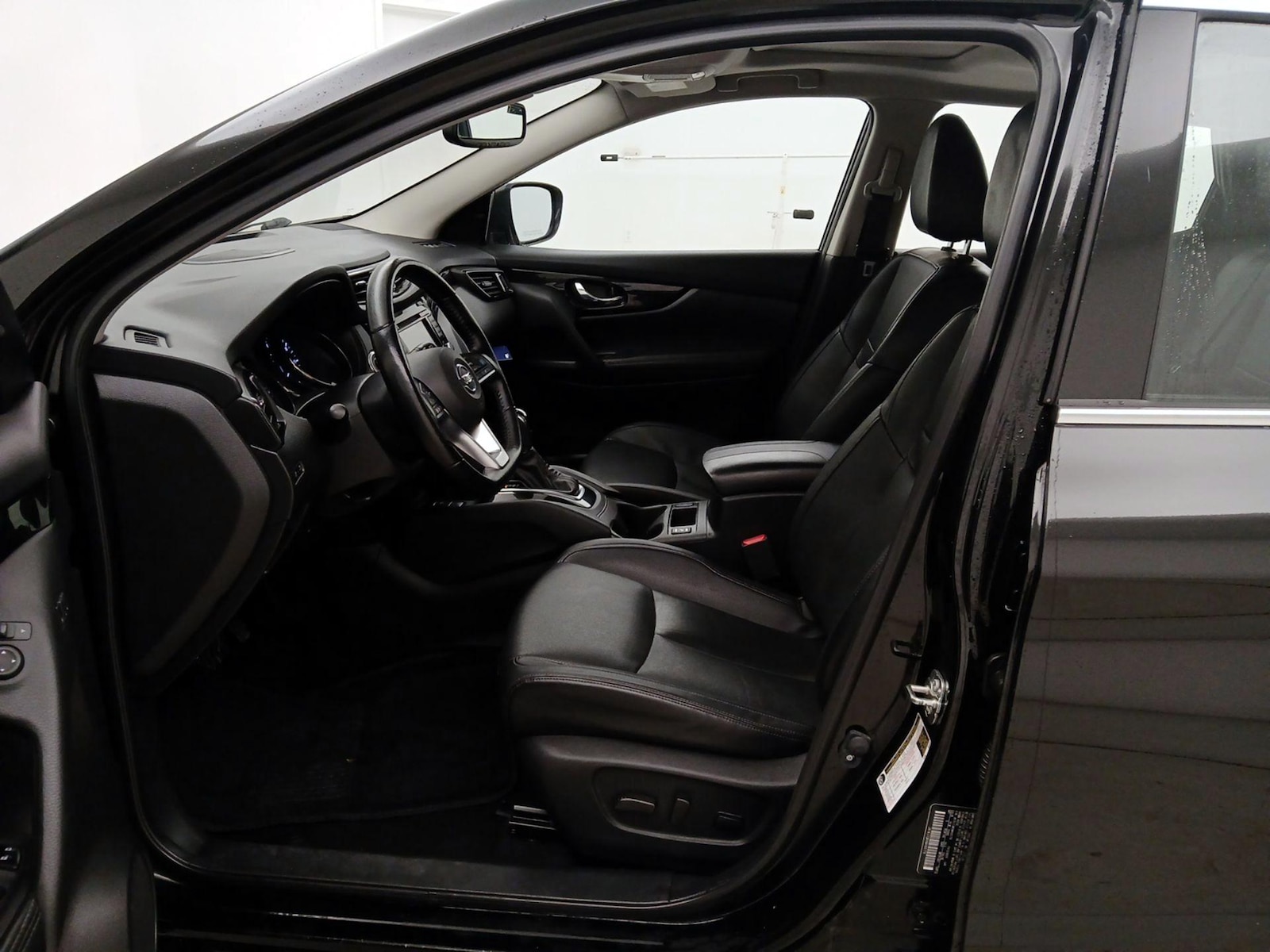 2022 Nissan Rogue Sport SL - Photo 12