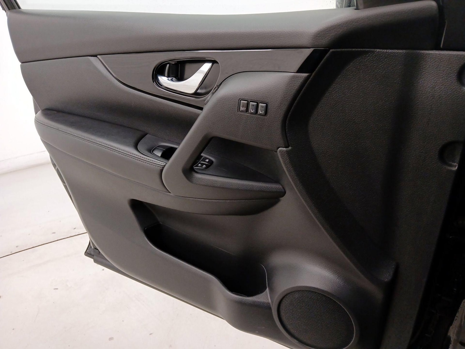 2022 Nissan Rogue Sport SL - Photo 13