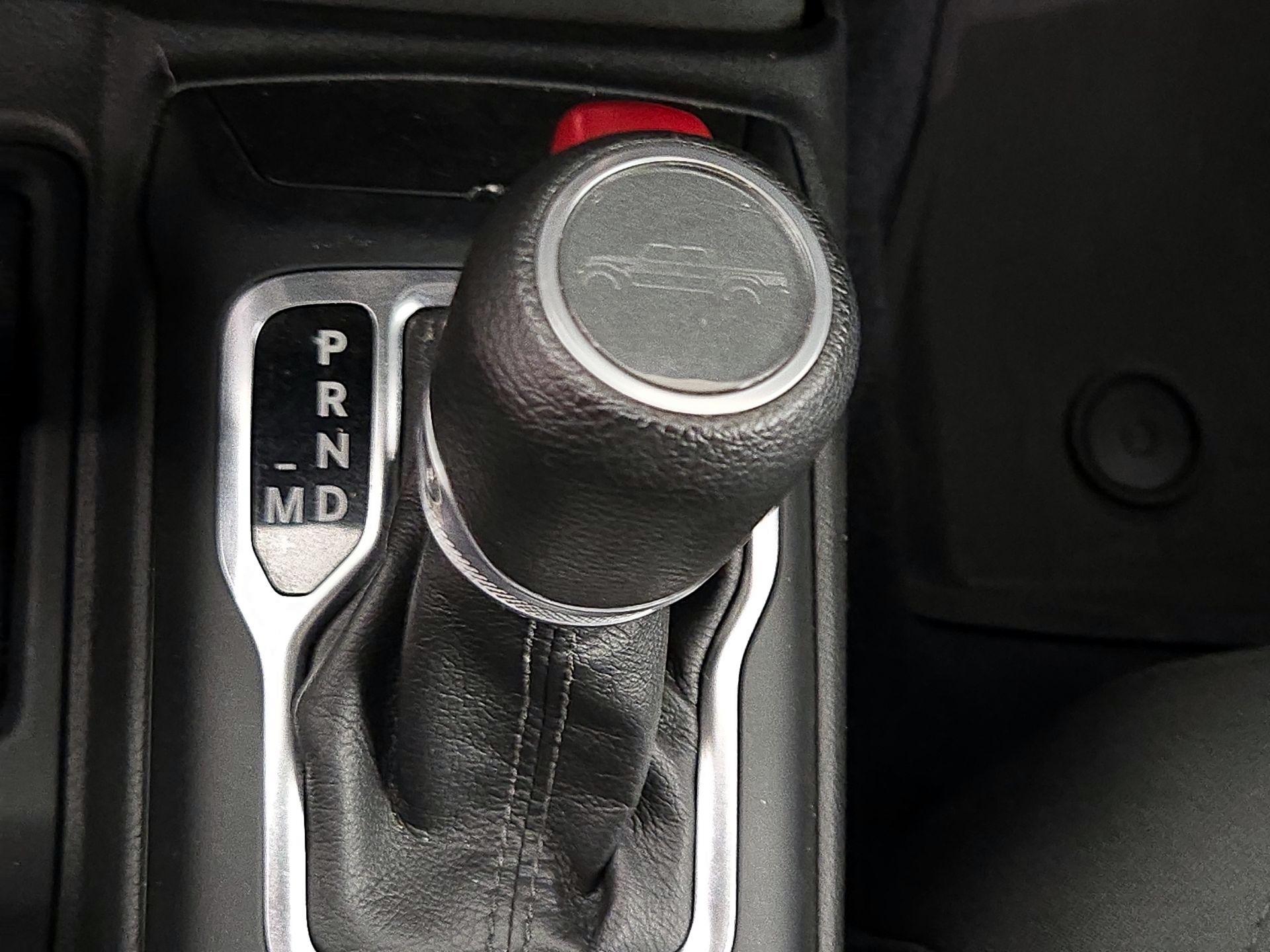 Thumbnail: 2022 Jeep Gladiator - 17